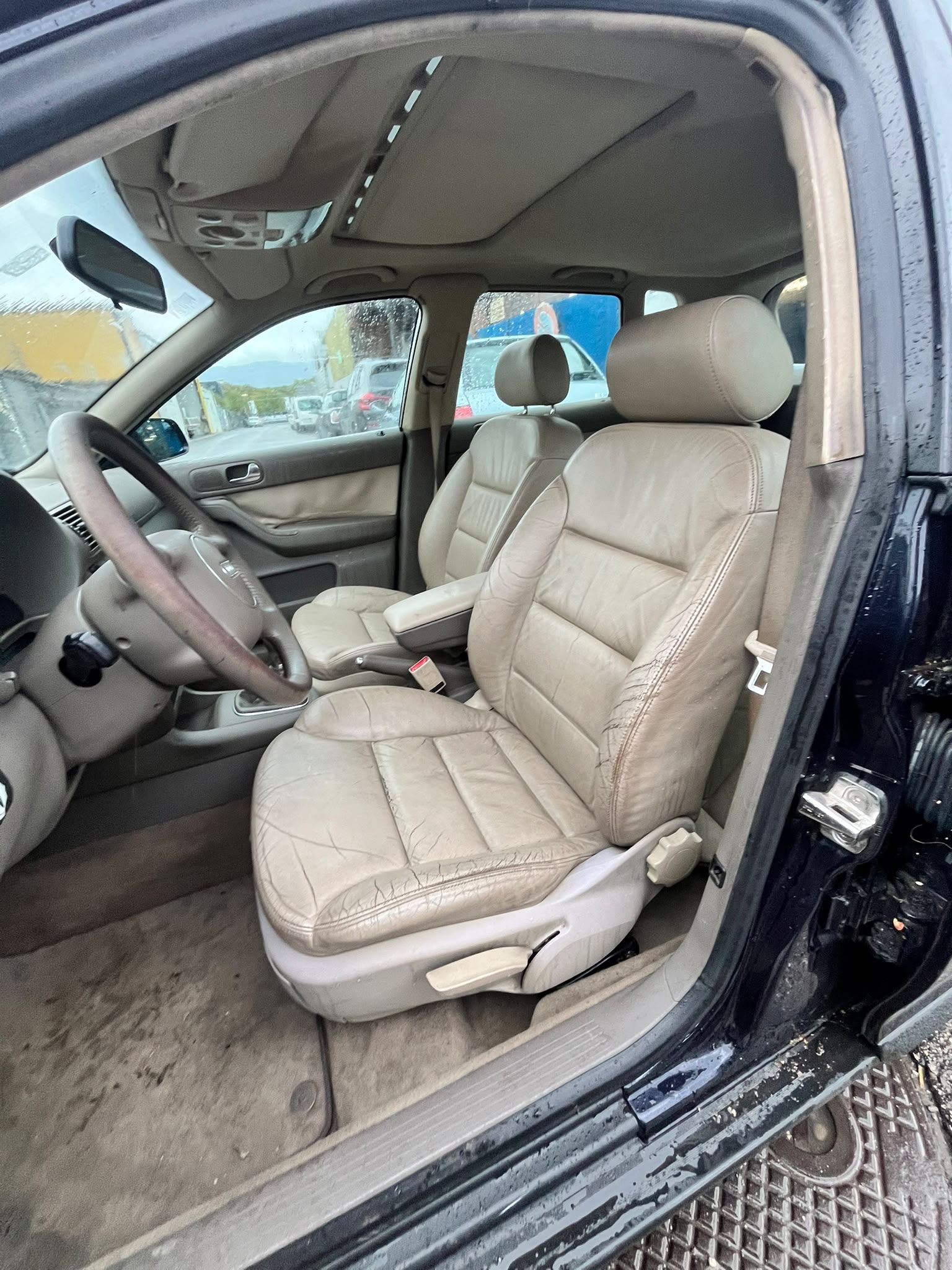 AUDI A3 1.8 T Attraction-image-3