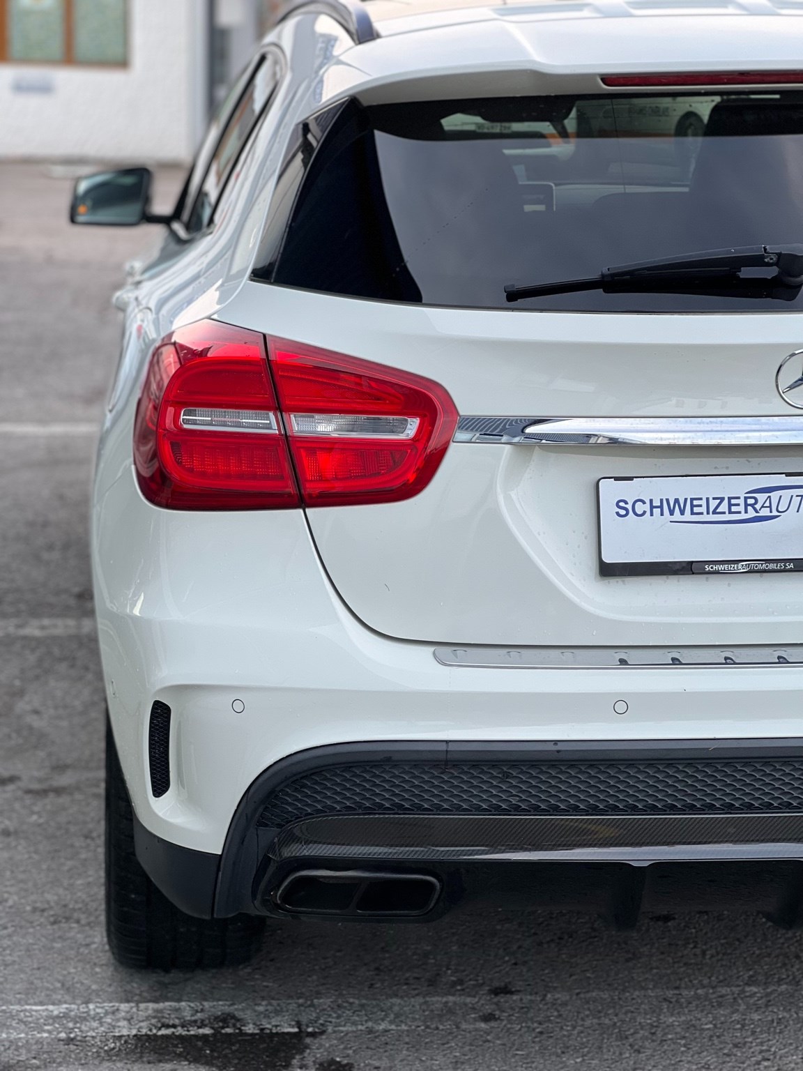 MERCEDES-BENZ GLA 45 AMG 4Matic 7G-DCT-image-15