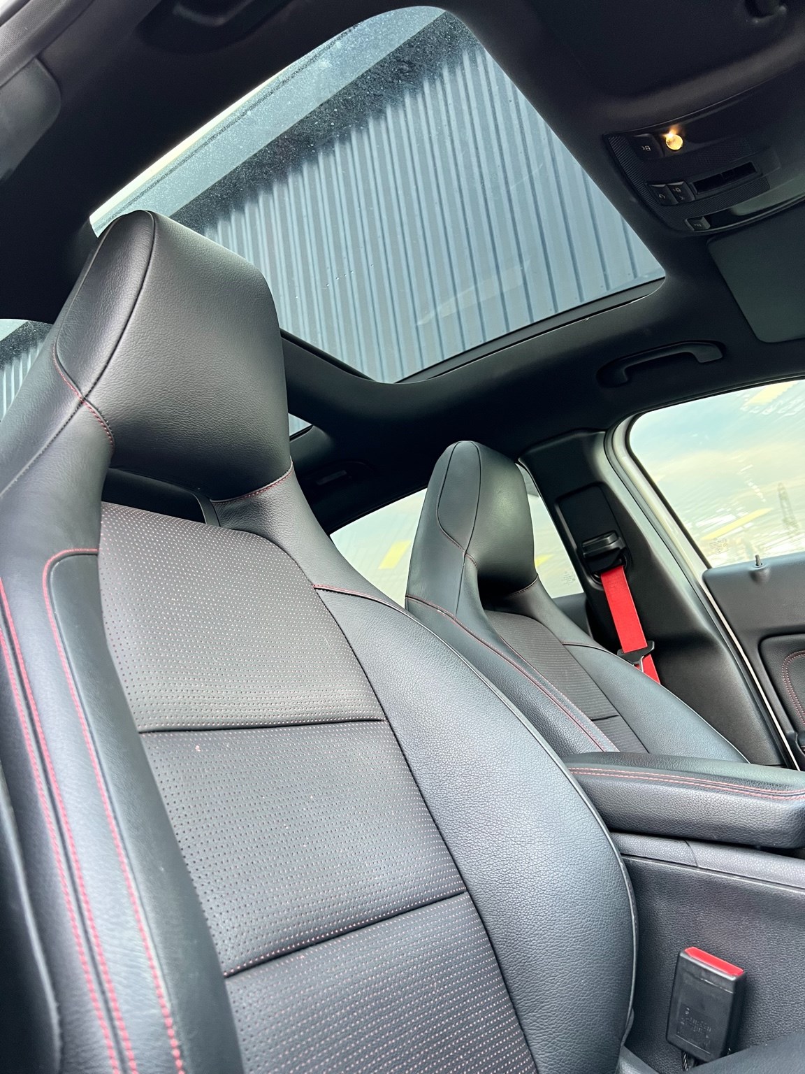 MERCEDES-BENZ GLA 45 AMG 4Matic 7G-DCT-image-18