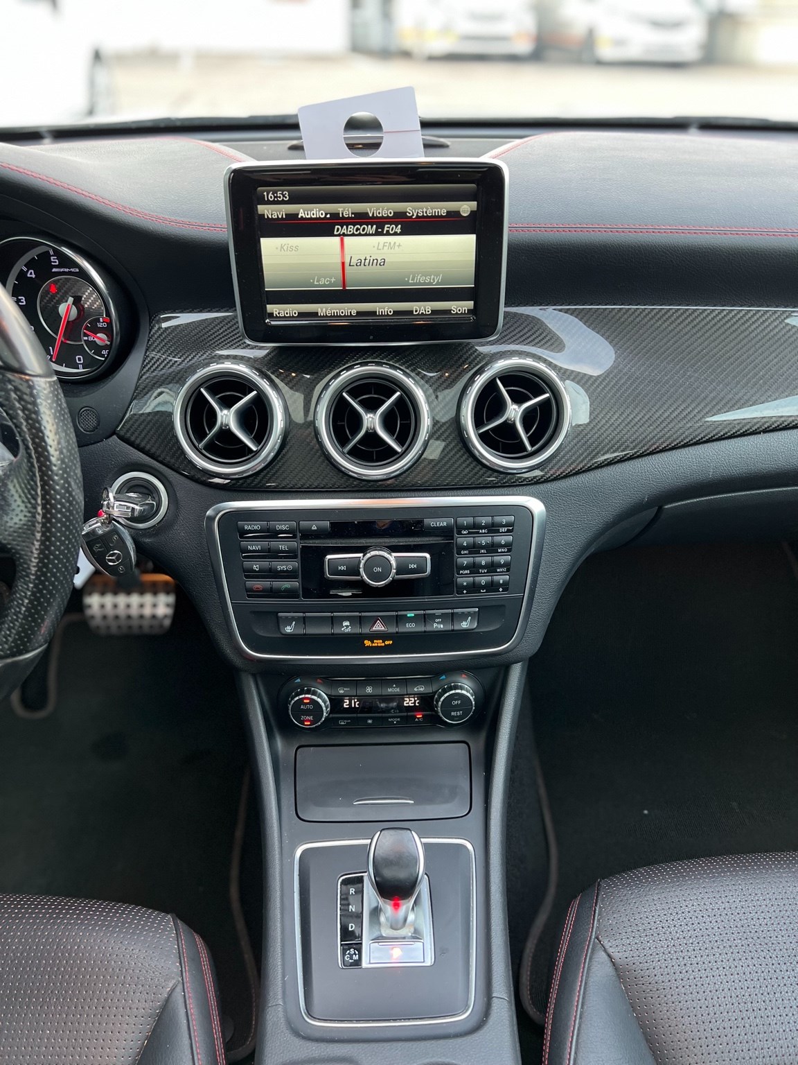 MERCEDES-BENZ GLA 45 AMG 4Matic 7G-DCT-image-24