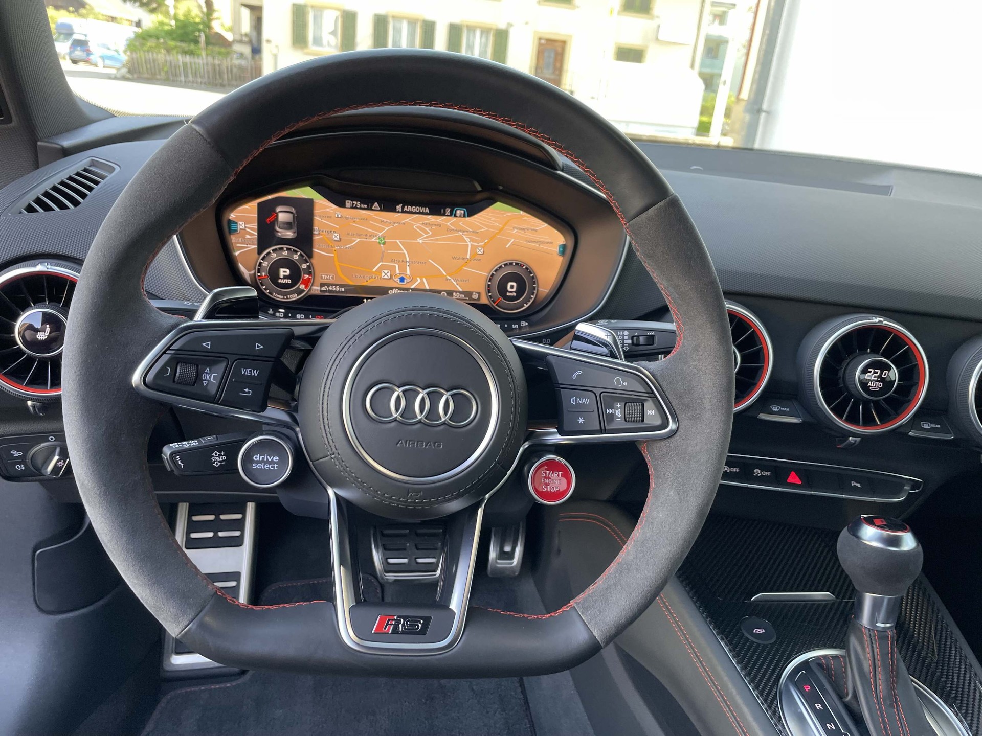 AUDI TT RS Coupé 2.5 TFSI quattro S-Tronic-image-8