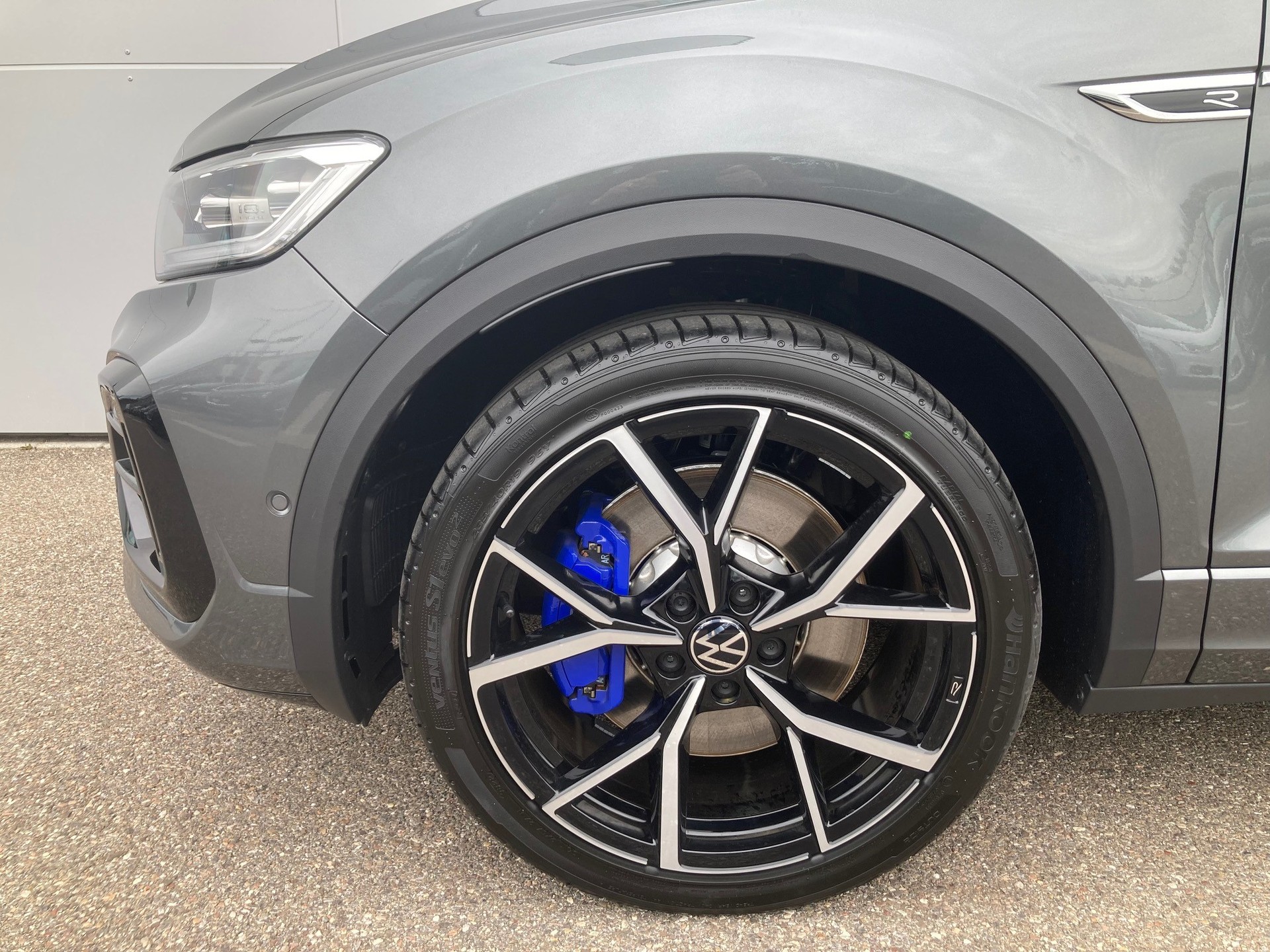 VW T-Roc 2.0 TSI R DSG 4Motion-image-6