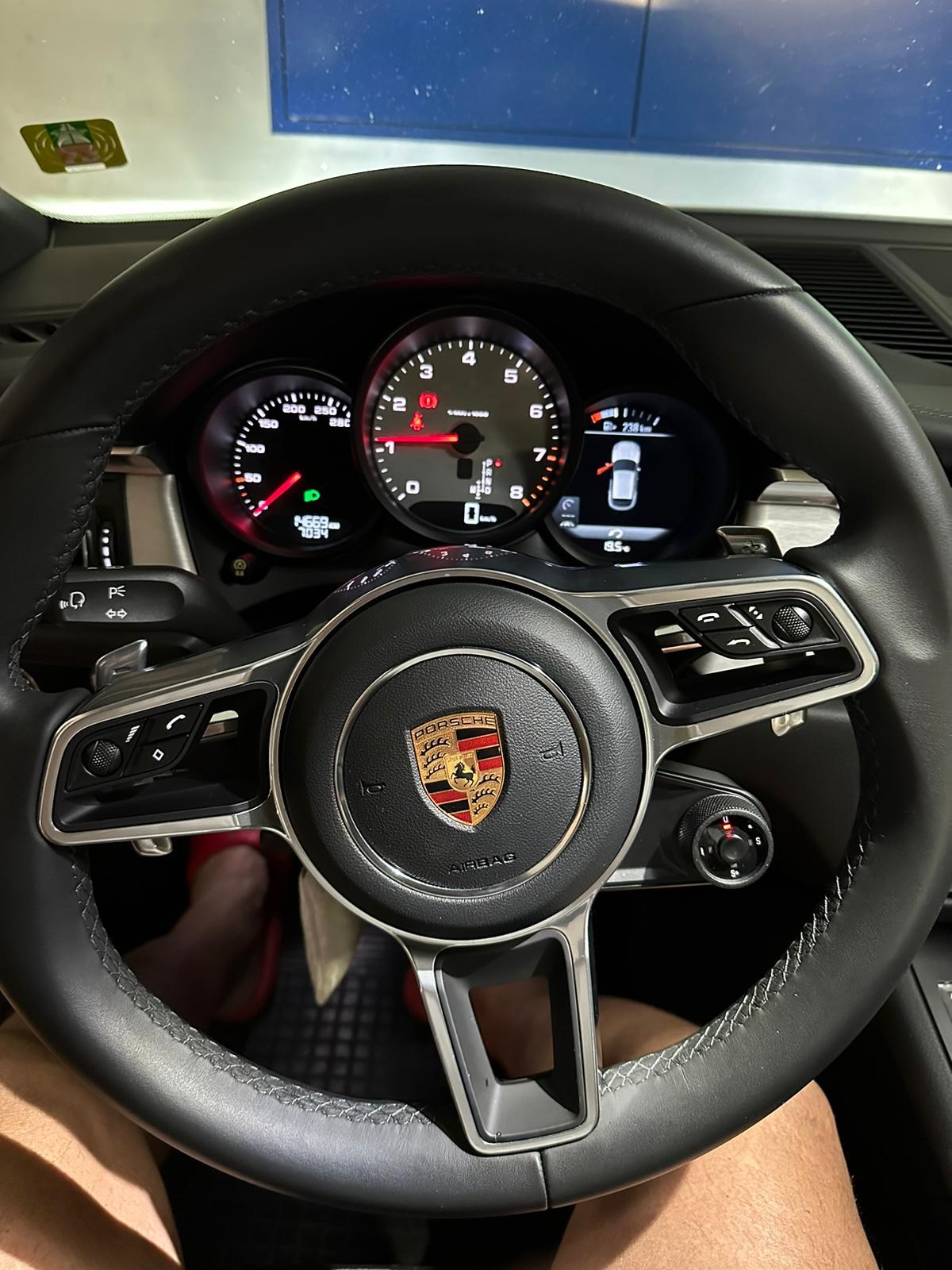 PORSCHE Macan S PDK-image-2