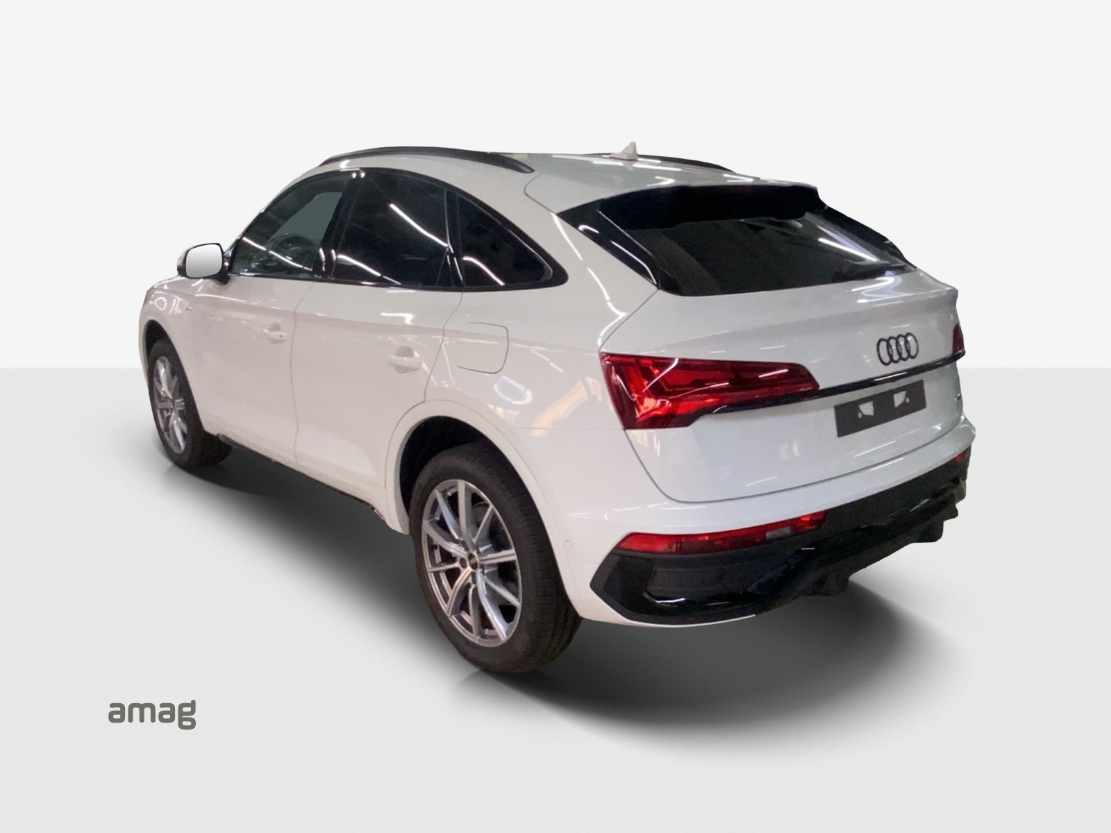 AUDI Q5 Sportback 50 TFSI e PHEV S line quattro S-tronic-image-2