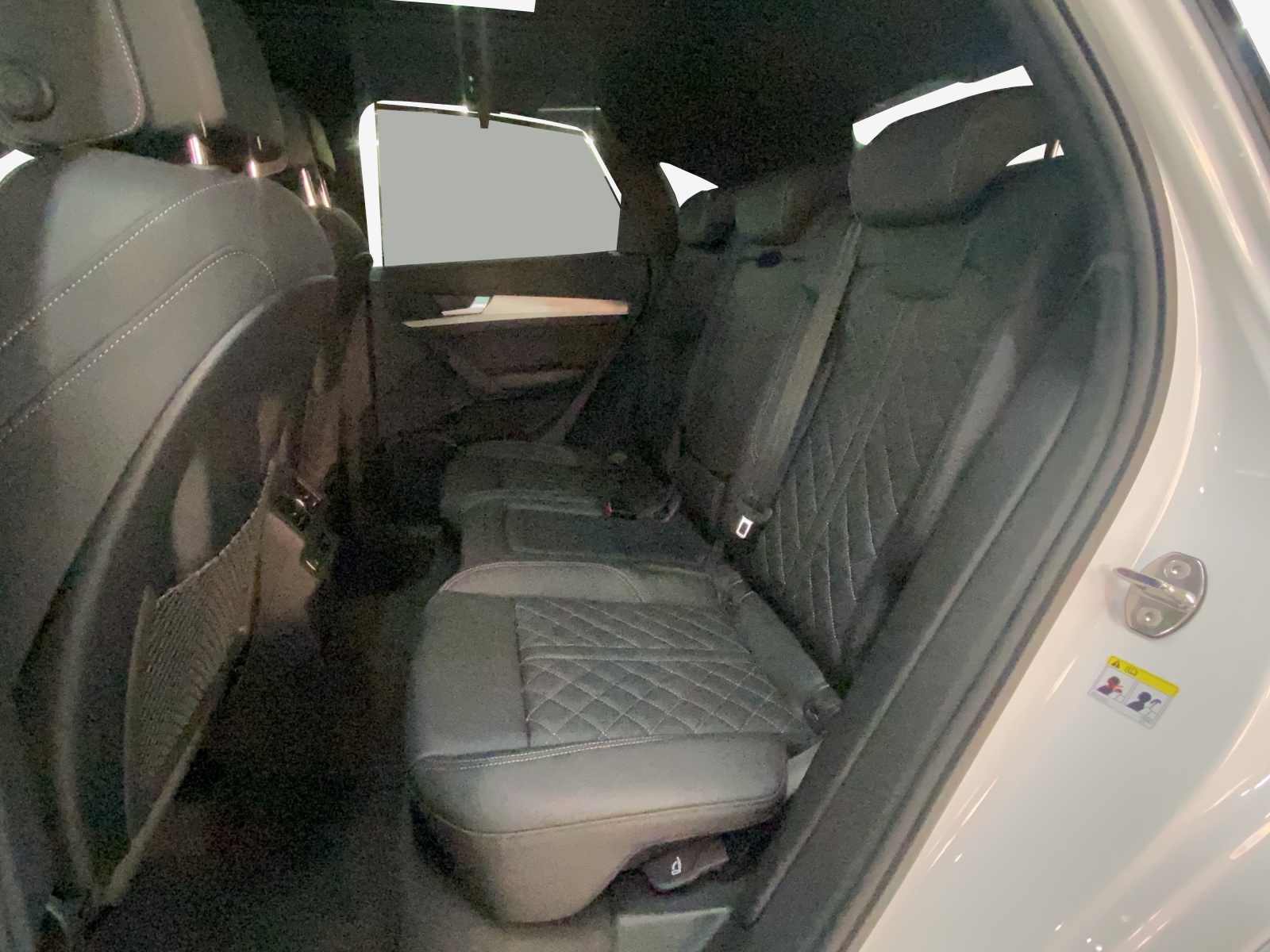 AUDI Q5 Sportback 50 TFSI e PHEV S line quattro S-tronic-image-8