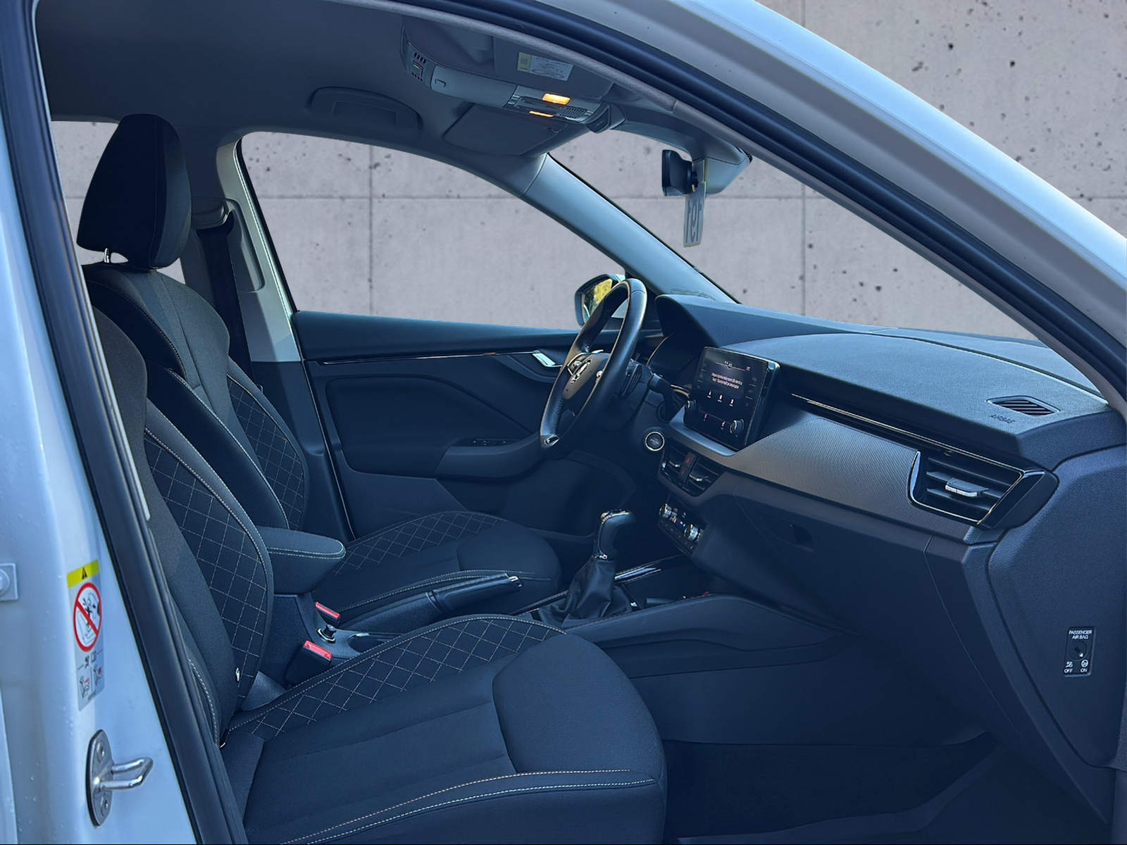 SKODA Kamiq 1.0 TSI Ambition DSG-image-15