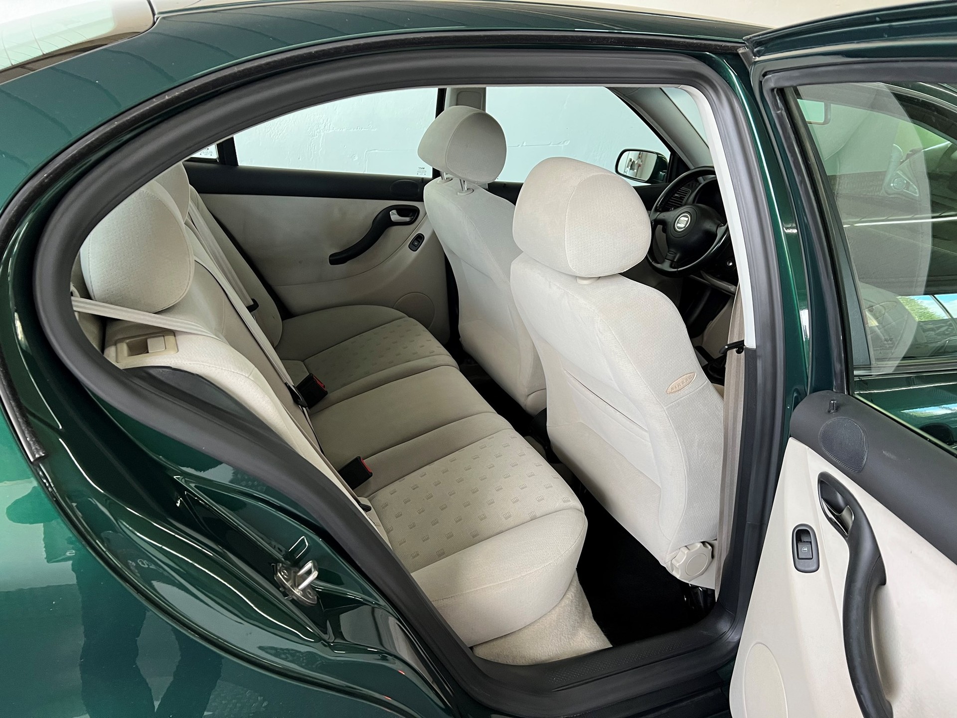 SEAT Toledo 1.8 Signum-image-17