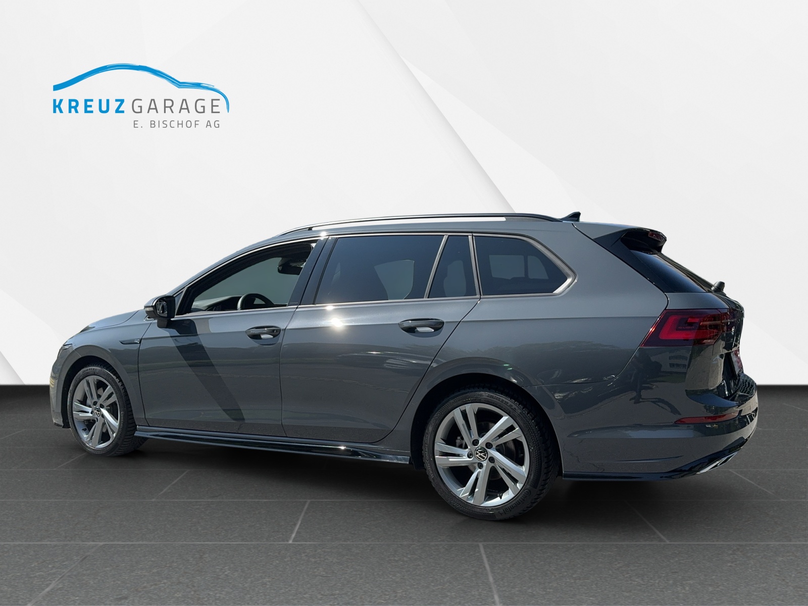 VW Golf Variant 2.0 TSI R-Line DSG 4Motion-image-6