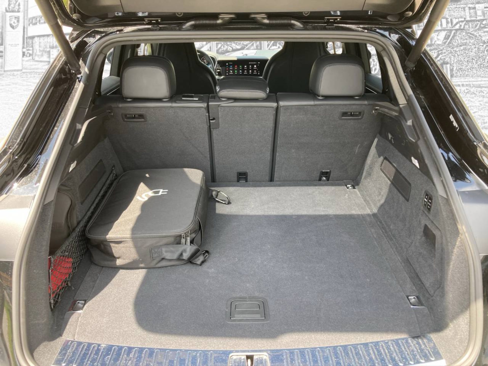 PORSCHE Cayenne S E-Hybrid Coupé-image-31
