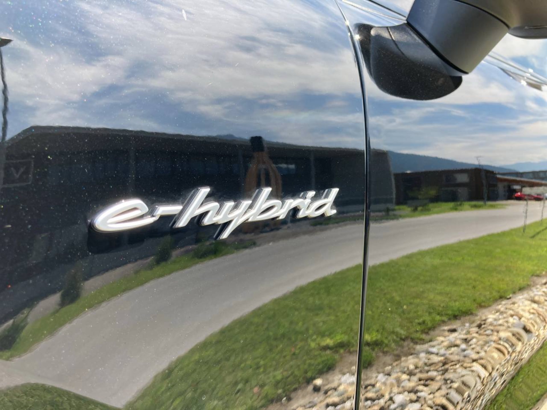PORSCHE Cayenne S E-Hybrid Coupé-image-32
