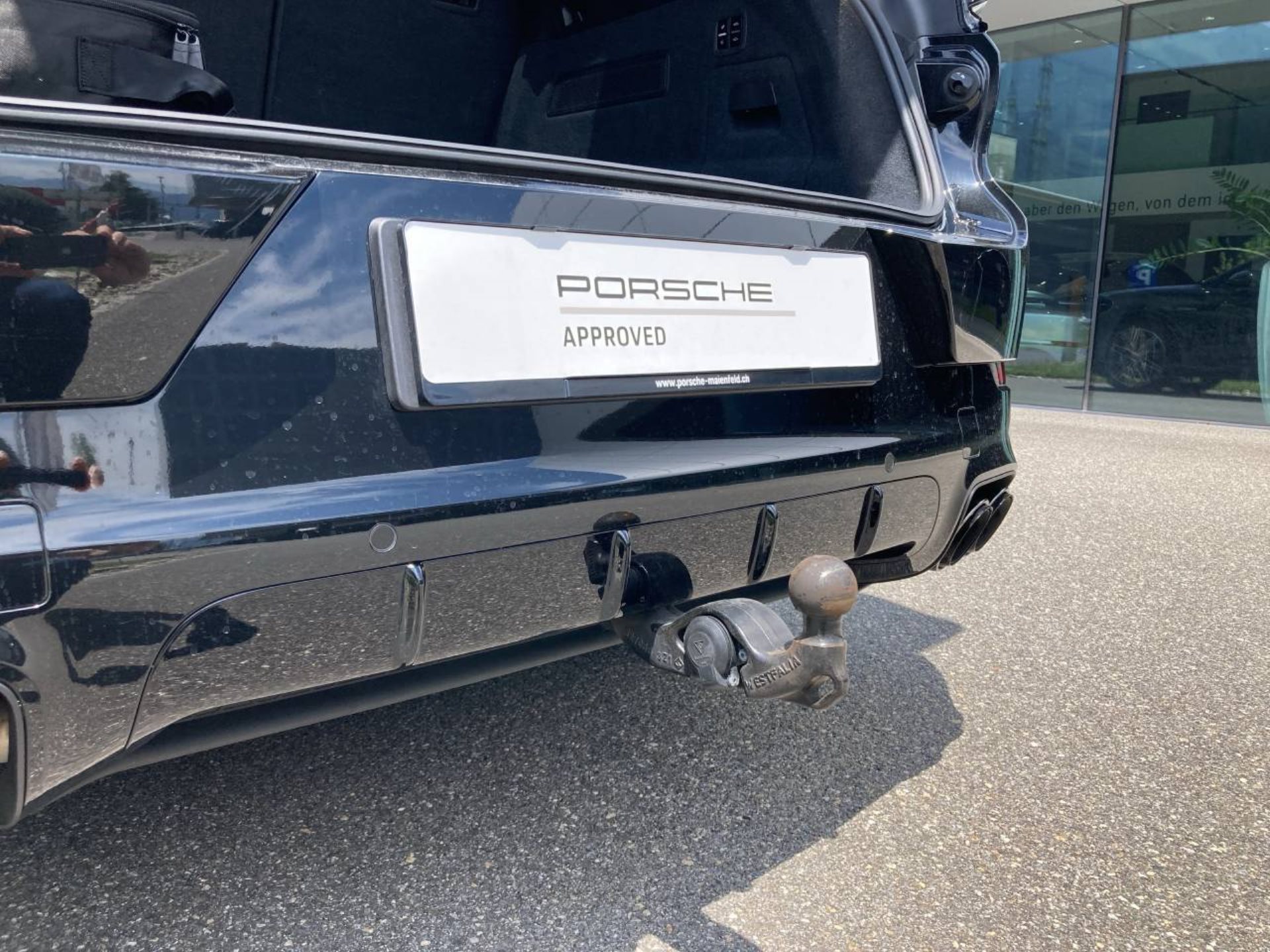 PORSCHE Cayenne S E-Hybrid Coupé-image-28