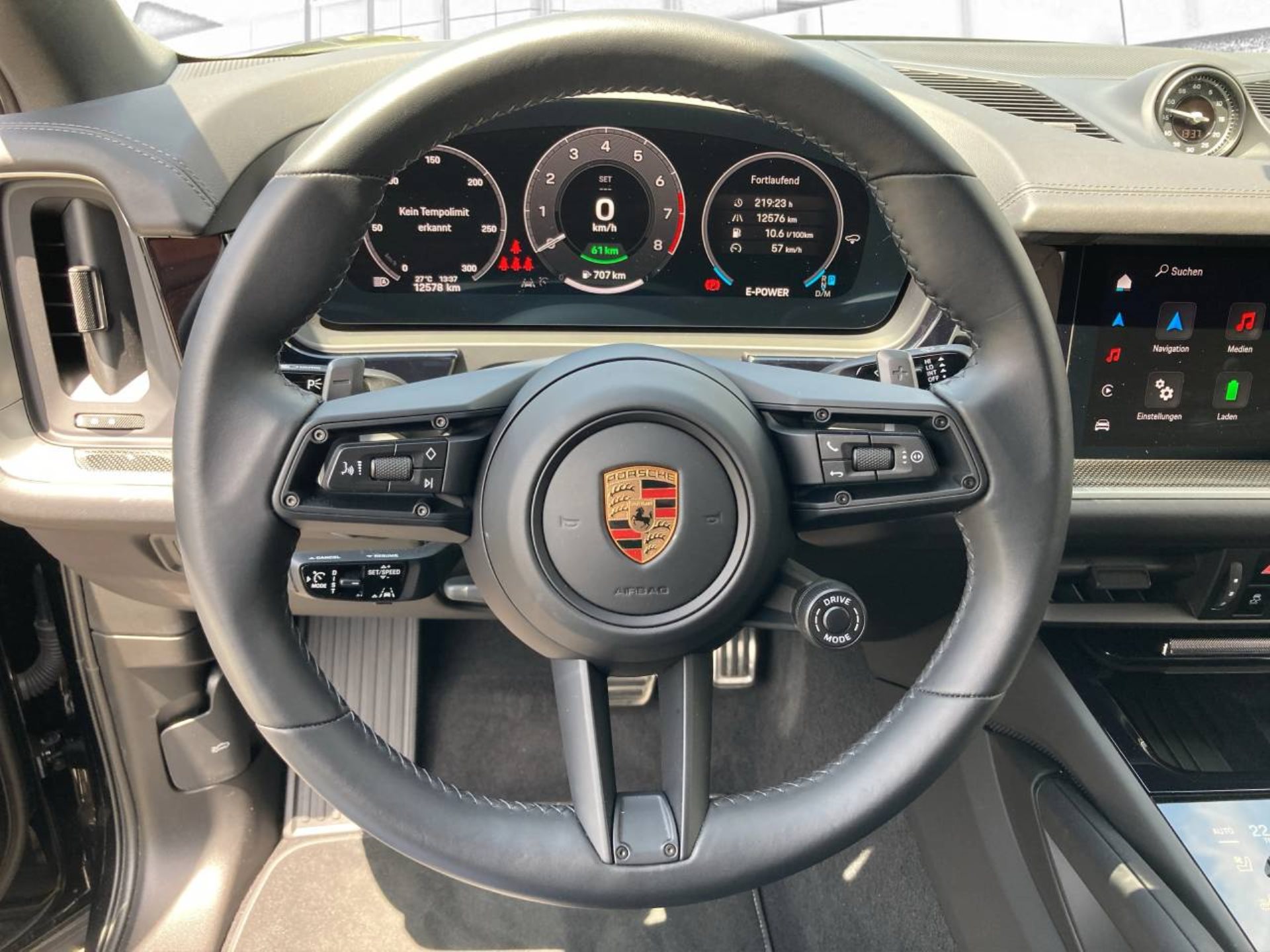 PORSCHE Cayenne S E-Hybrid Coupé-image-10