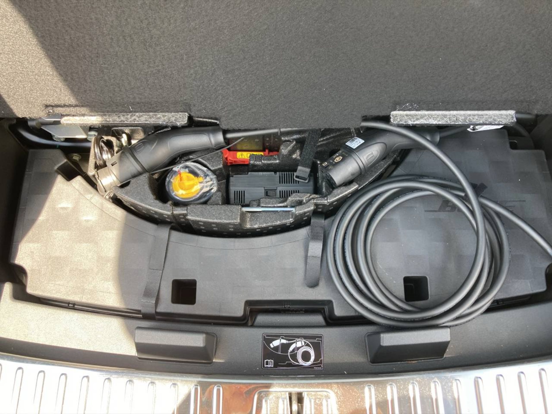 PORSCHE Cayenne S E-Hybrid Coupé-image-26