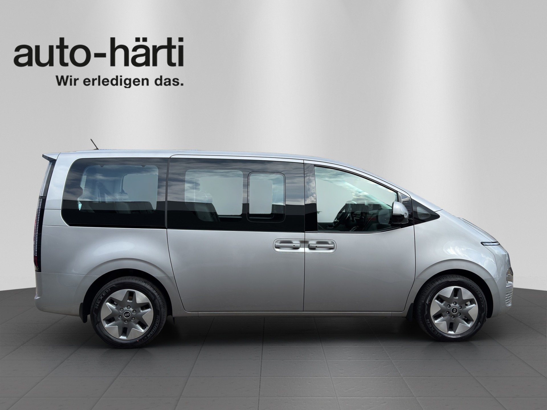 HYUNDAI Staria W. 1.6 HEV Vertex-image-5