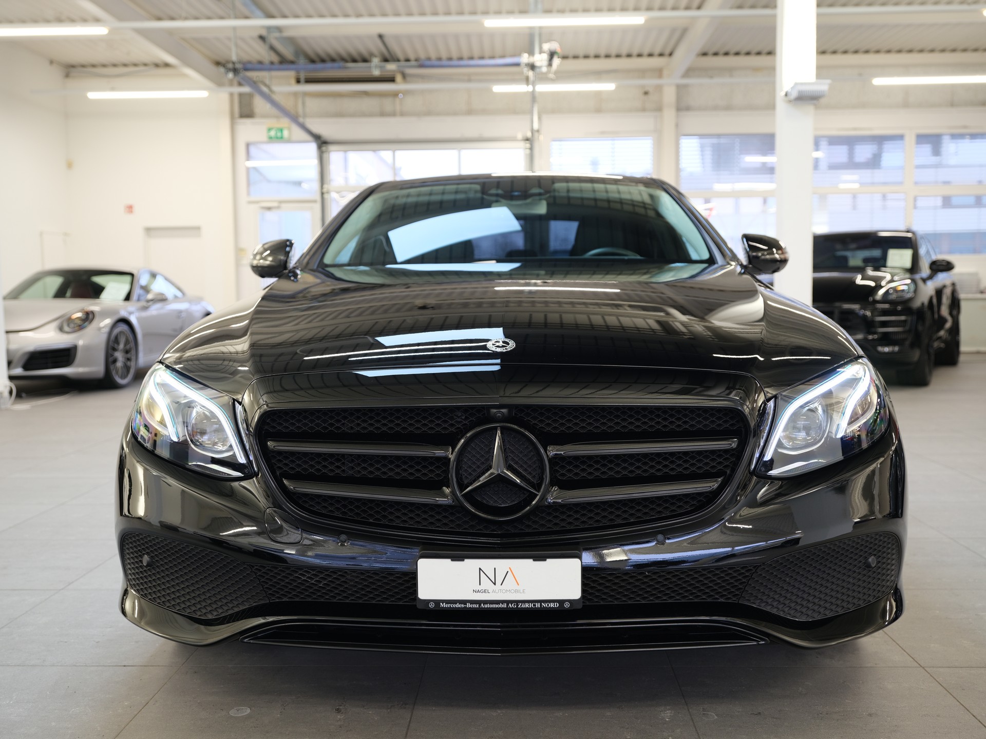 MERCEDES-BENZ E 220 d Avantgarde 9G-Tronic-image-1