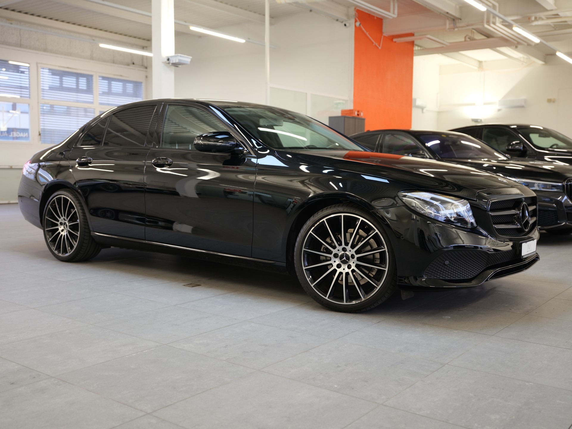 MERCEDES-BENZ E 220 d Avantgarde 9G-Tronic-image-0