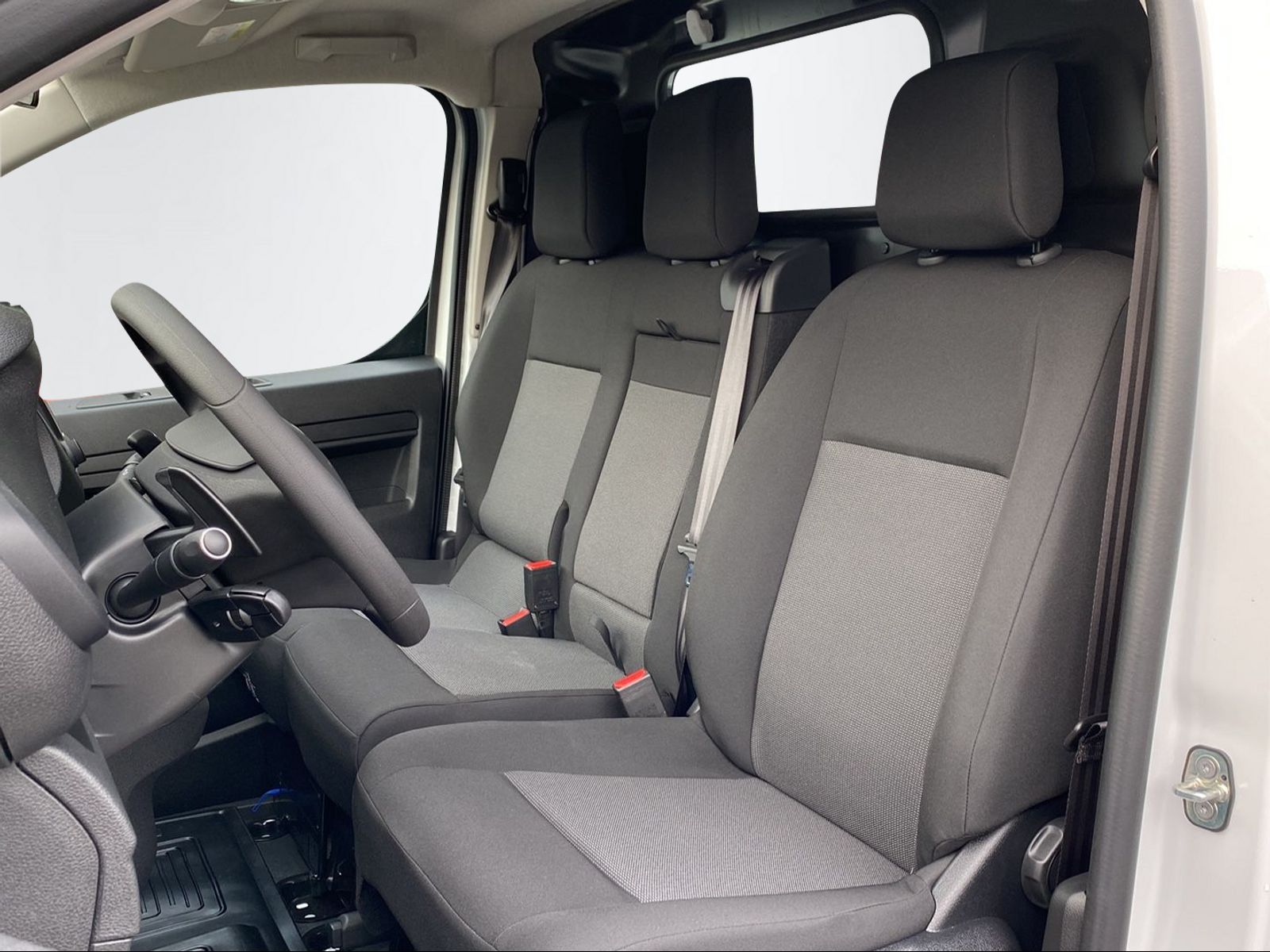 TOYOTA PROACE Van L1 2.0 D Comfort-image-14