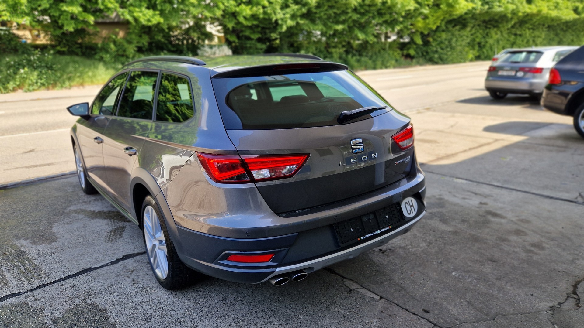 SEAT Leon ST 2.0 TDI X-Perience 4Drive DSG-image-2