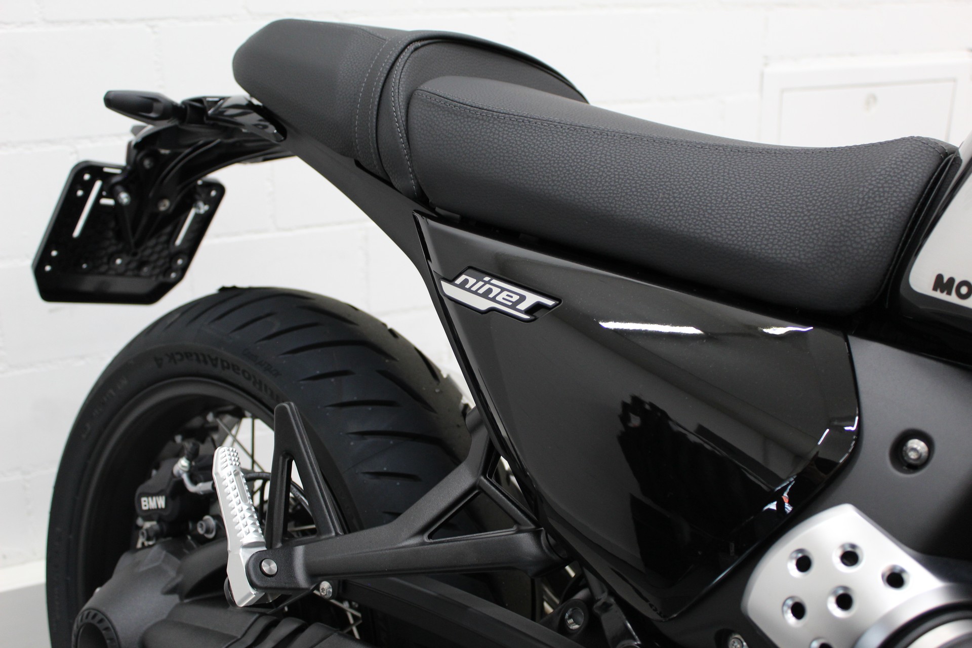 BMW R 12 nineT A2-image-6