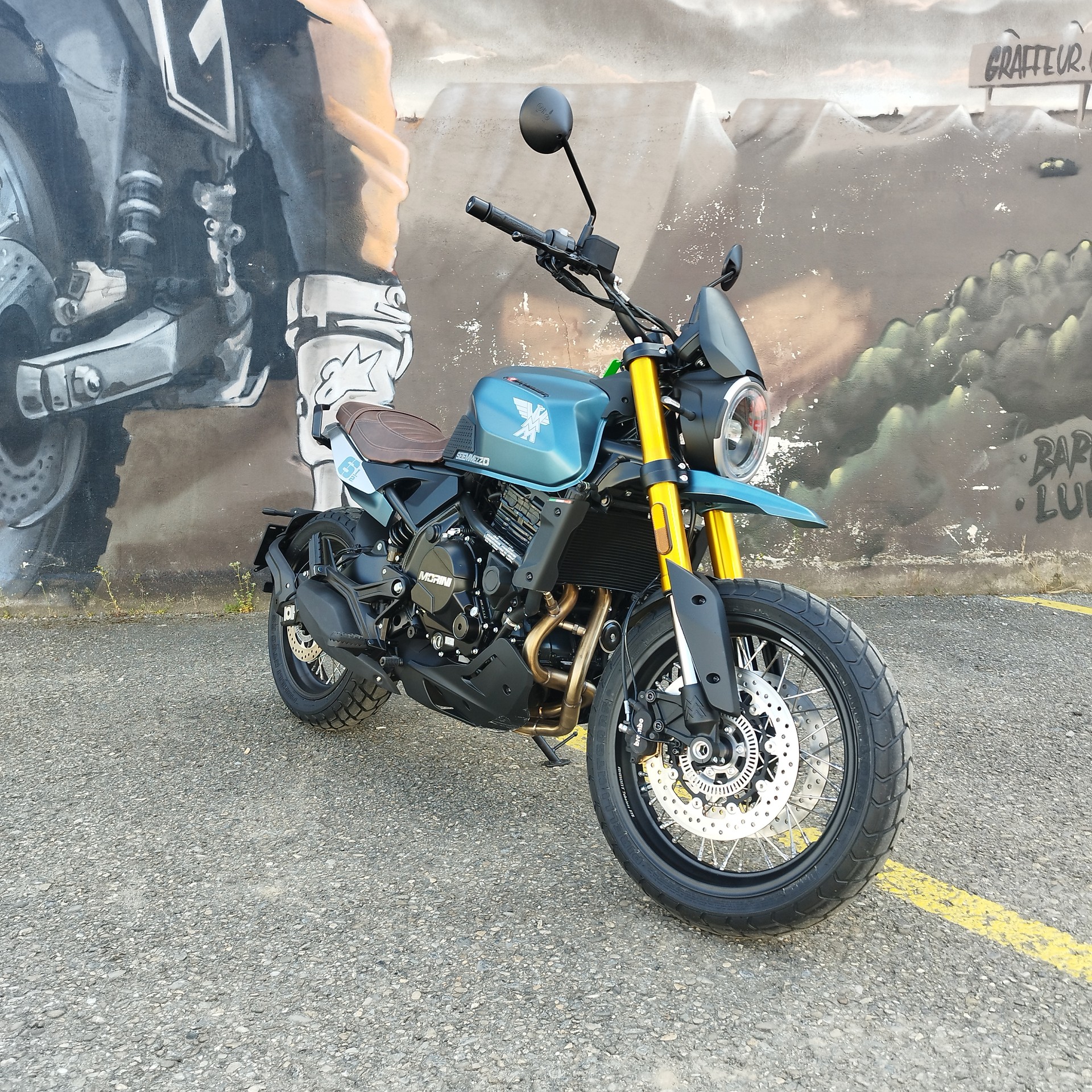 MOTO MORINI SEIEMMEZZO-image-1