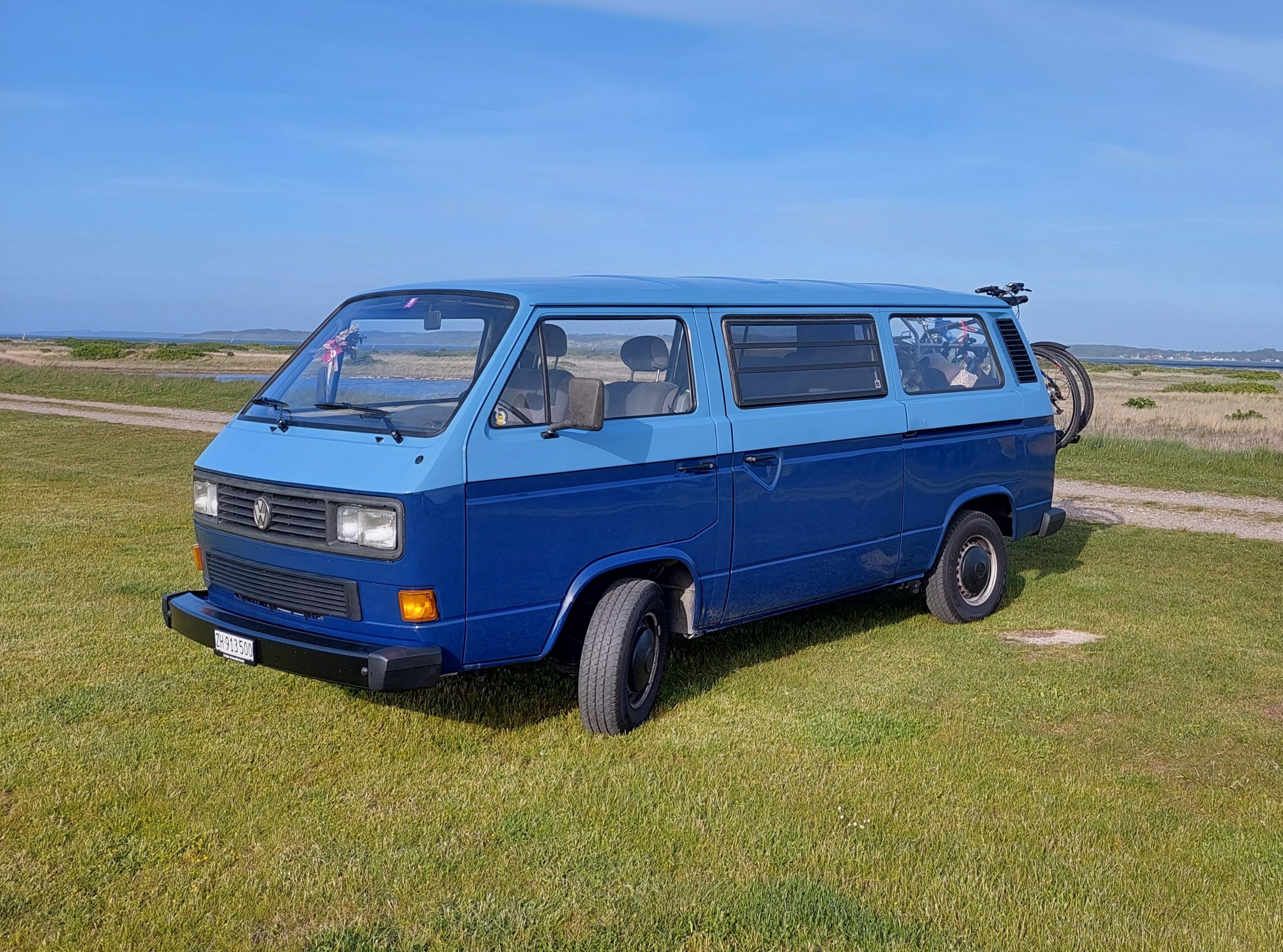 Car photo
