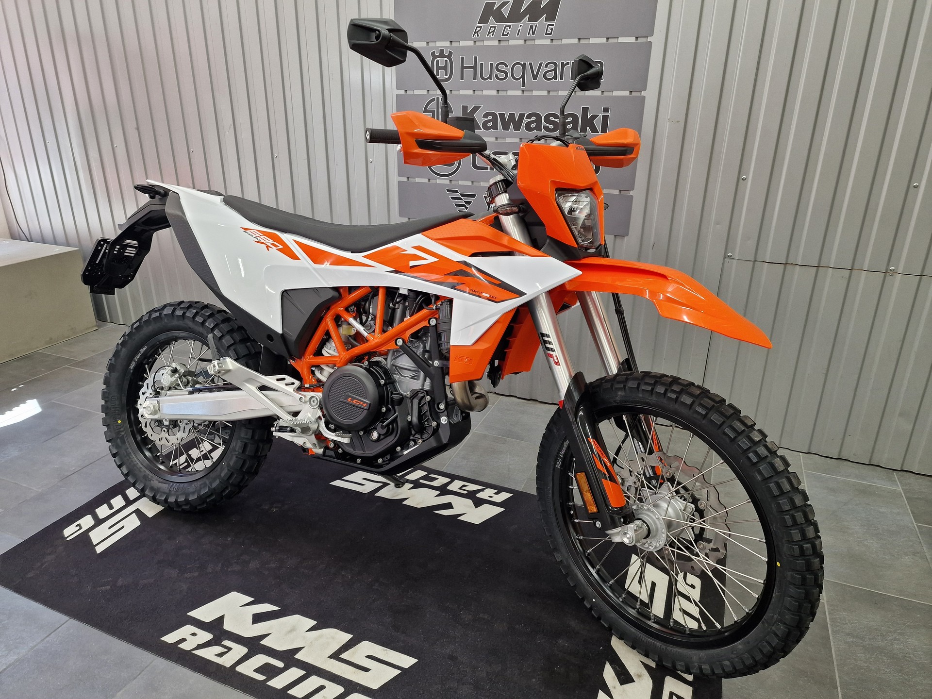 KTM 690 Enduro R-image-2