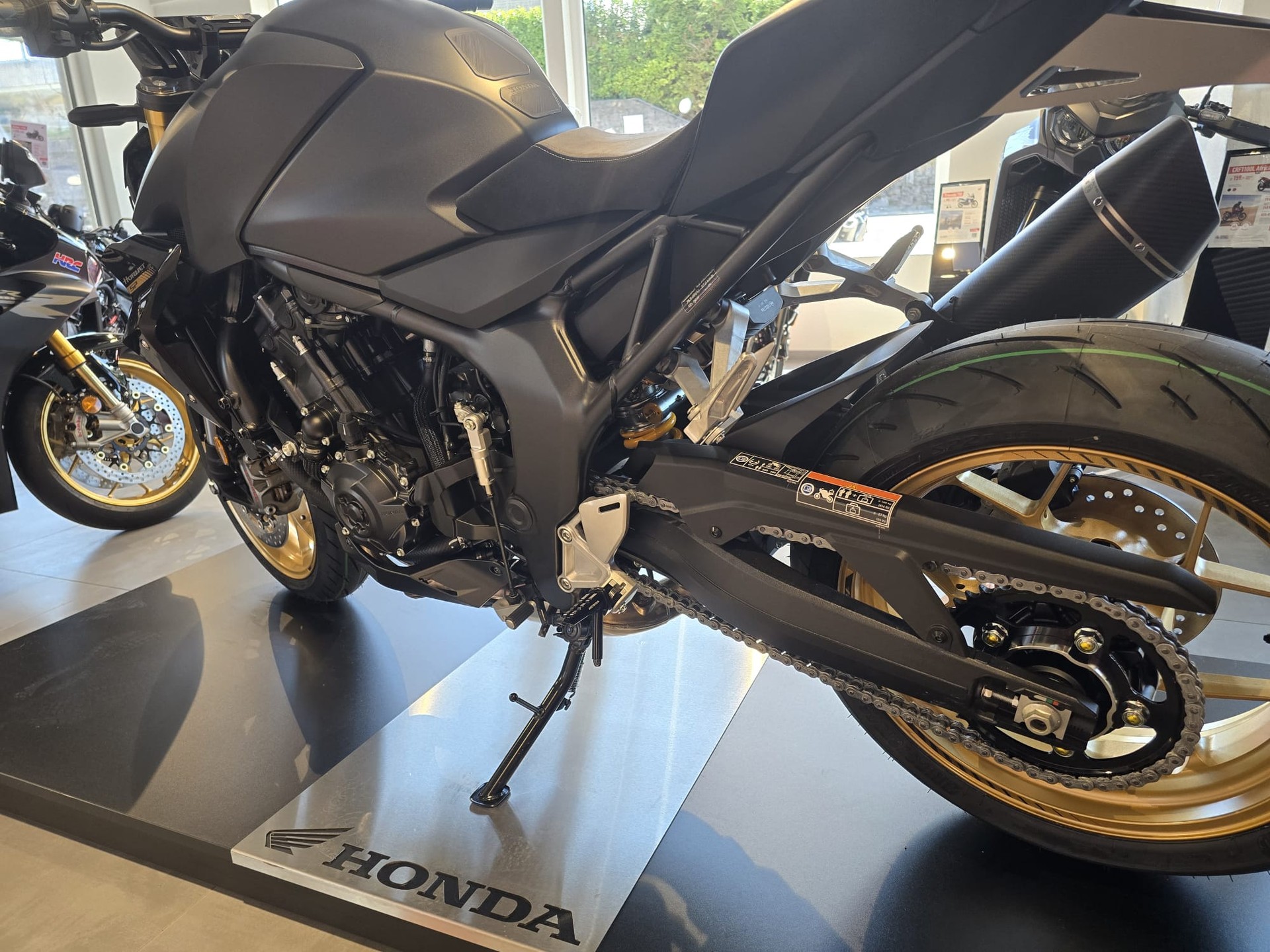 HONDA CB 1000 Hornet SP-showroom-element-1
