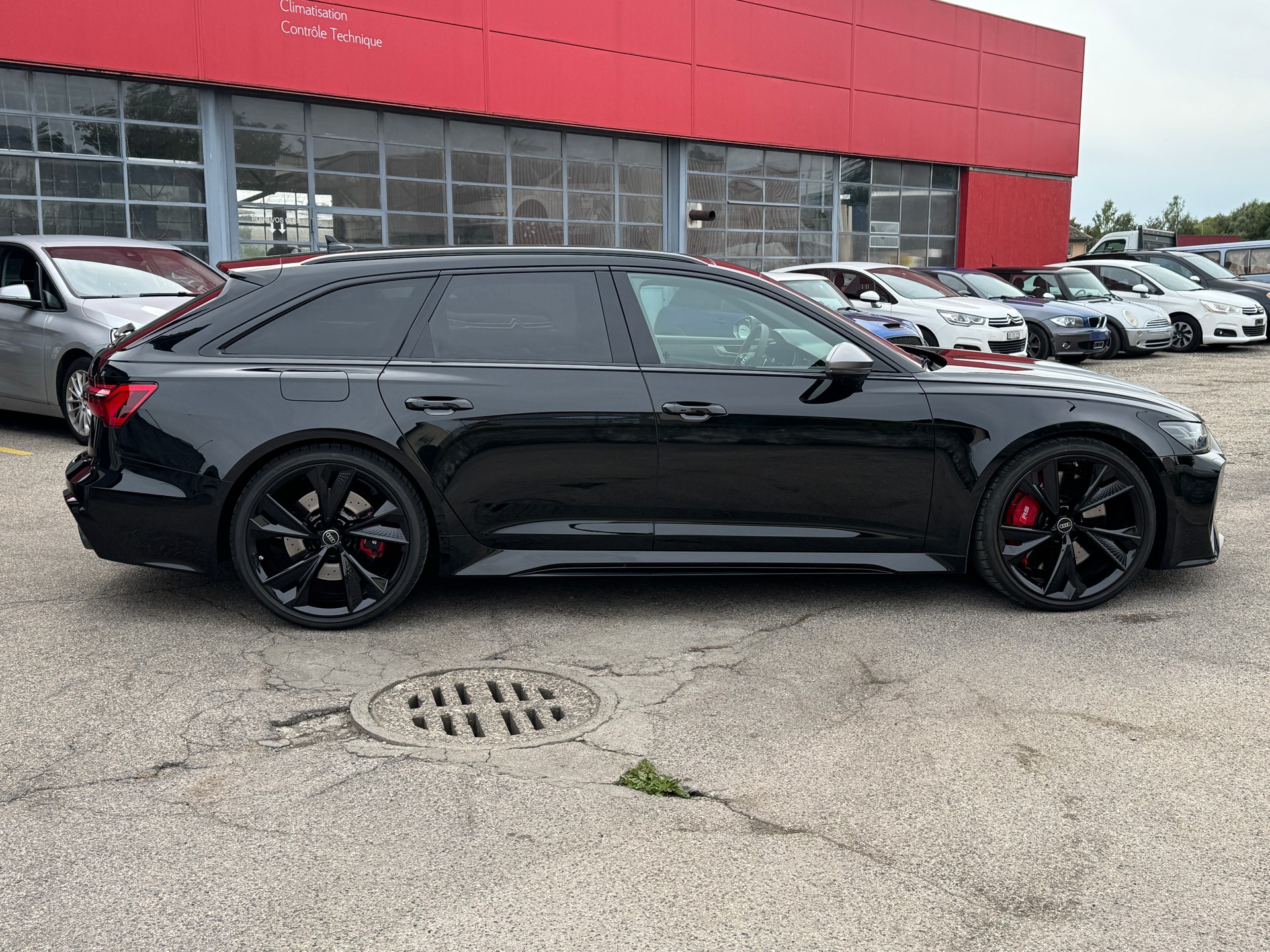 AUDI RS6 Avant 4.0 TFSI V8 Performance quattro-image-3