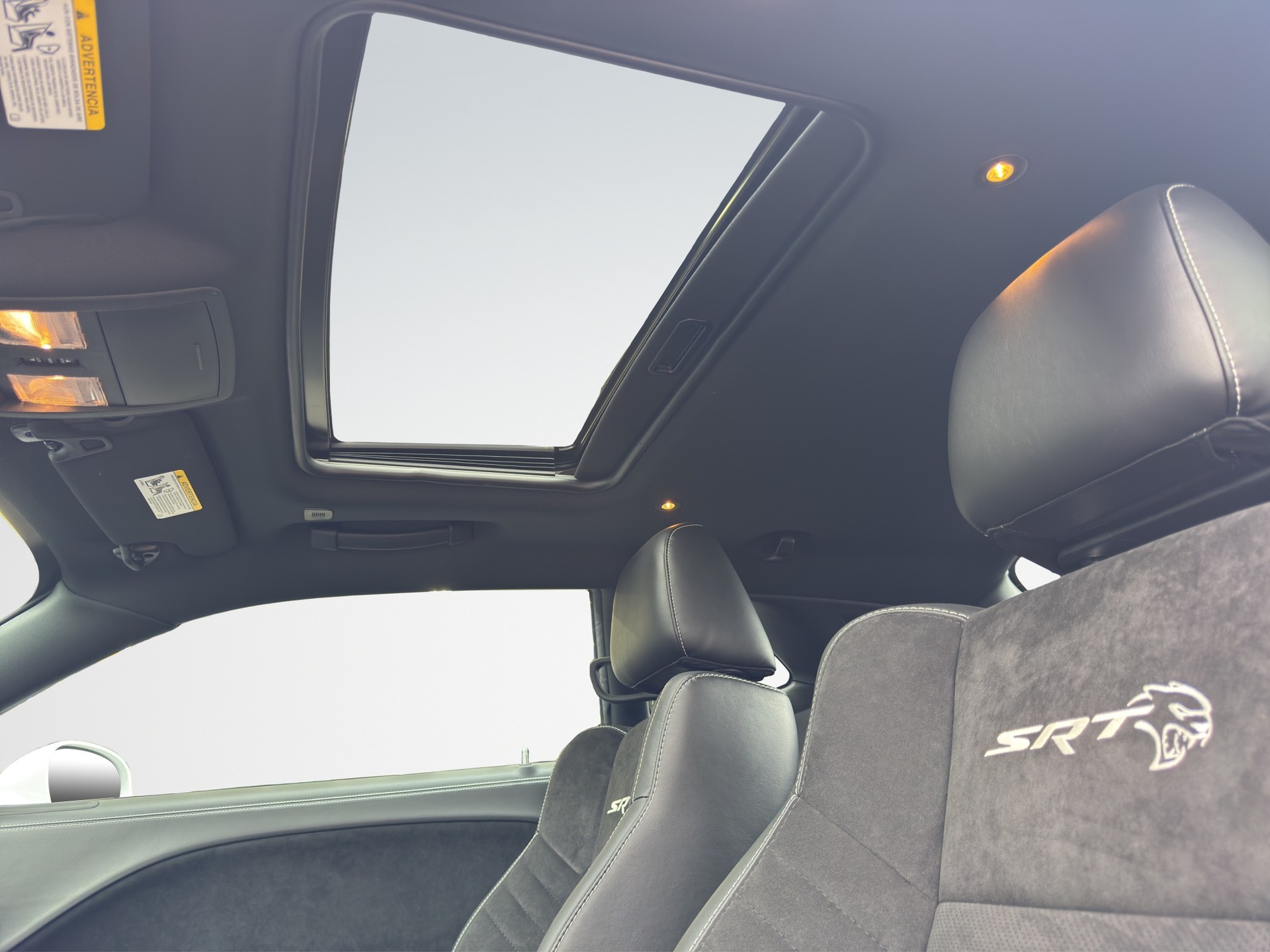 DODGE Challenger 6.2 V8 Redeye (SuperStock)-image-13