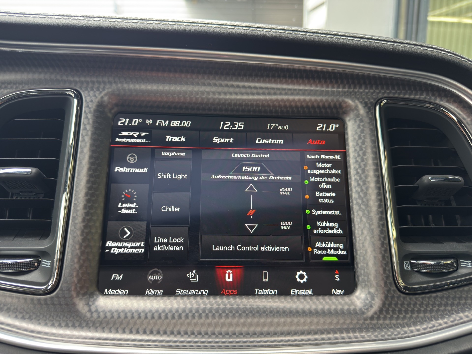DODGE Challenger 6.2 V8 Redeye (SuperStock)-image-9