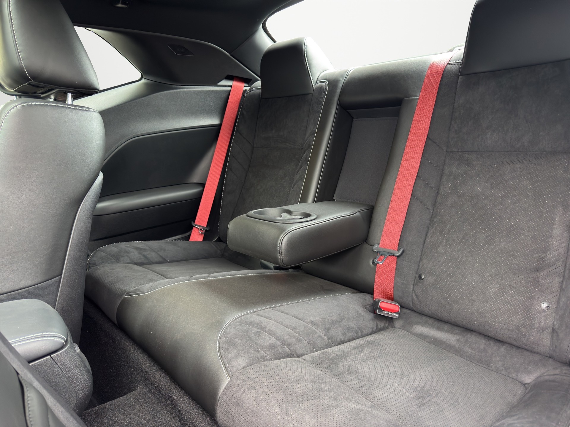 DODGE Challenger 6.2 V8 Redeye (SuperStock)-image-11