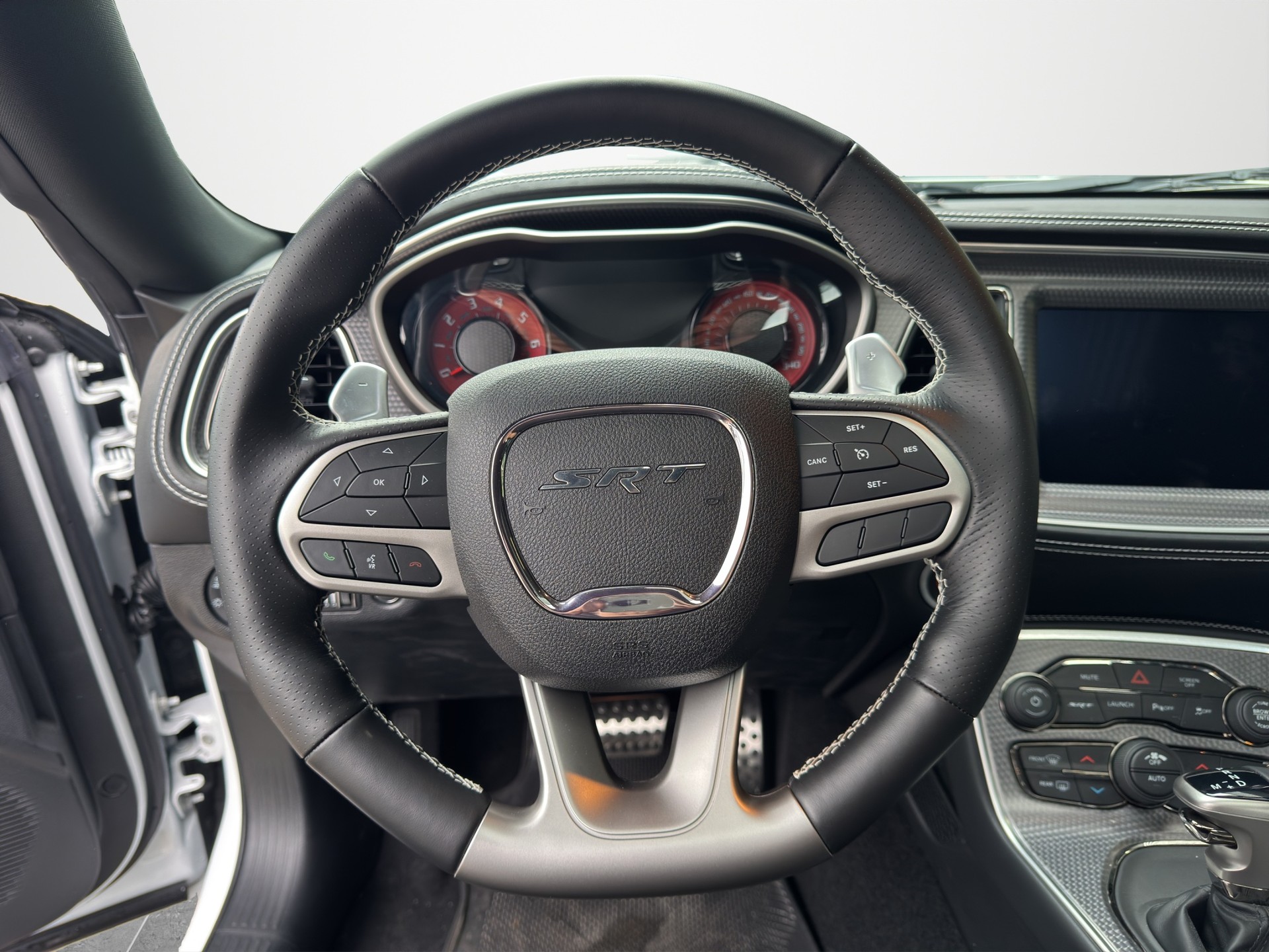 DODGE Challenger 6.2 V8 Redeye (SuperStock)-image-6