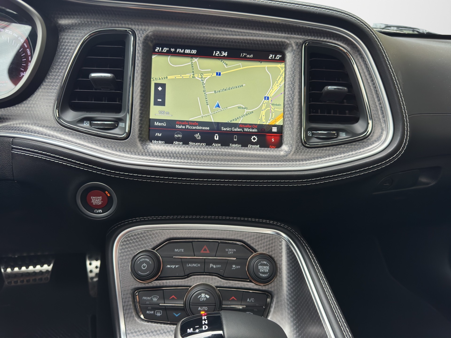 DODGE Challenger 6.2 V8 Redeye (SuperStock)-image-8