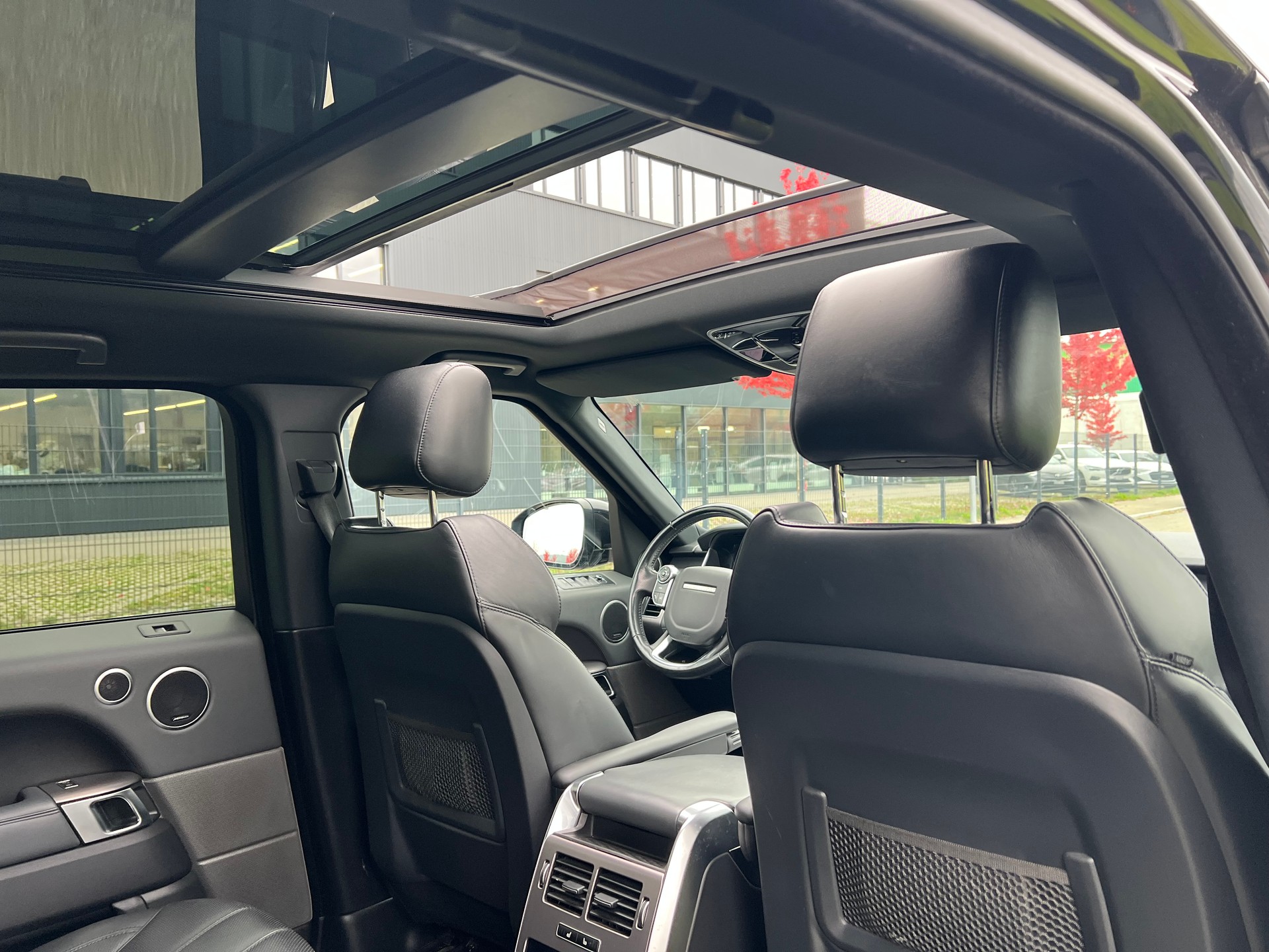 LAND ROVER Range Rover Sport 3.0 SDV6 HSE -7 Plätzer Automatic-image-25