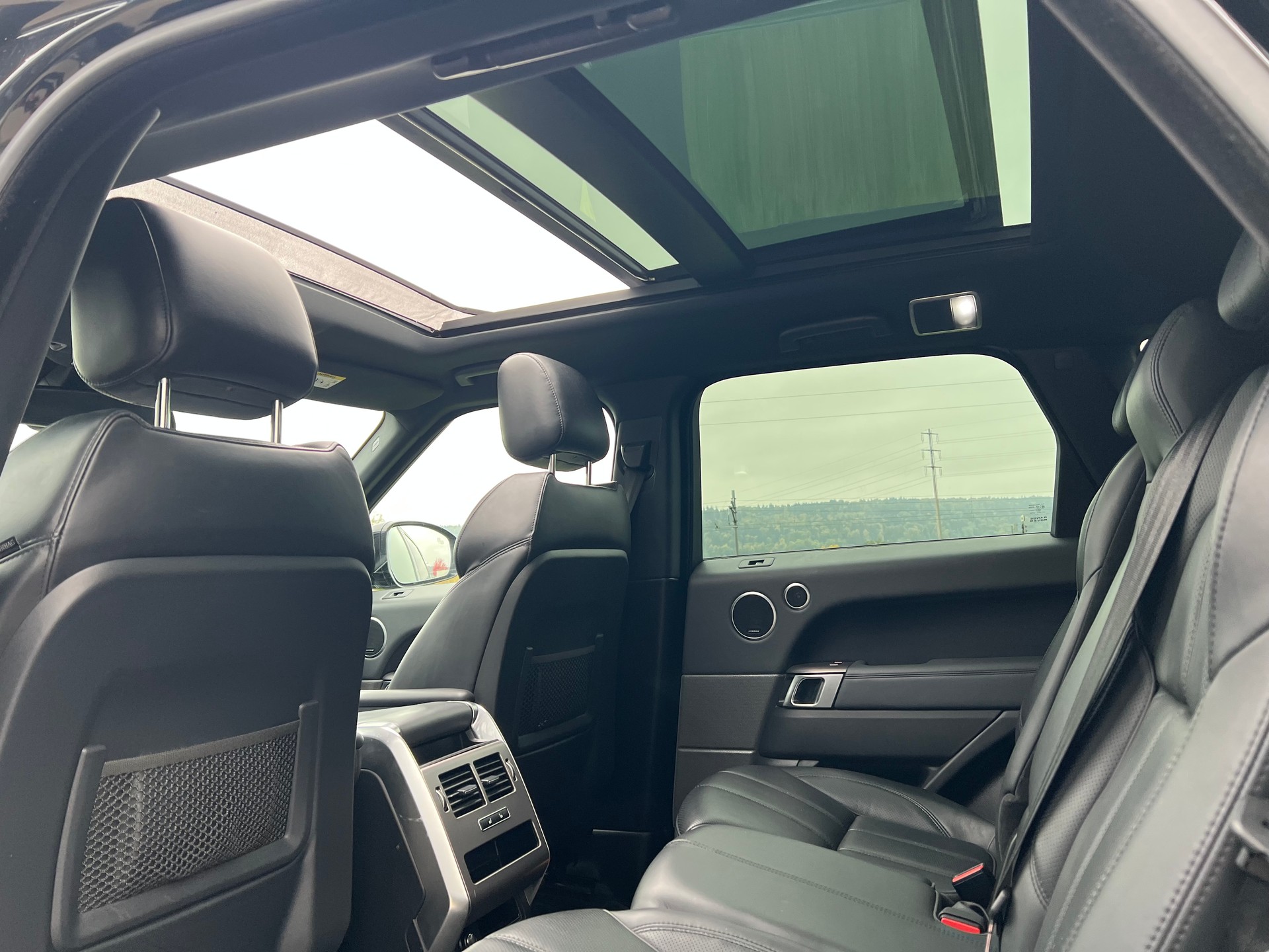 LAND ROVER Range Rover Sport 3.0 SDV6 HSE -7 Plätzer Automatic-image-23
