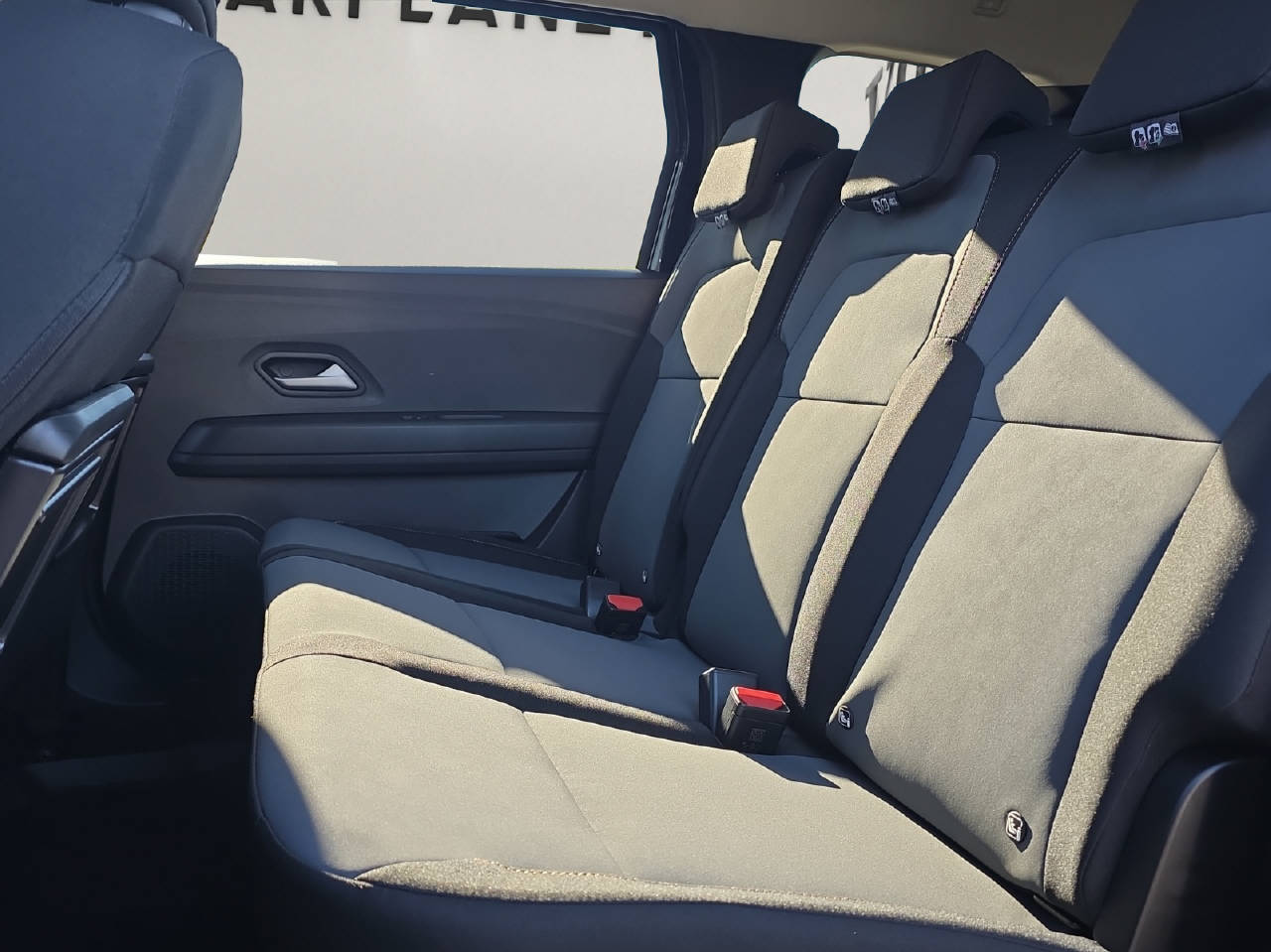 DACIA Jogger 1.6 Hybrid Extreme 5P-image-9
