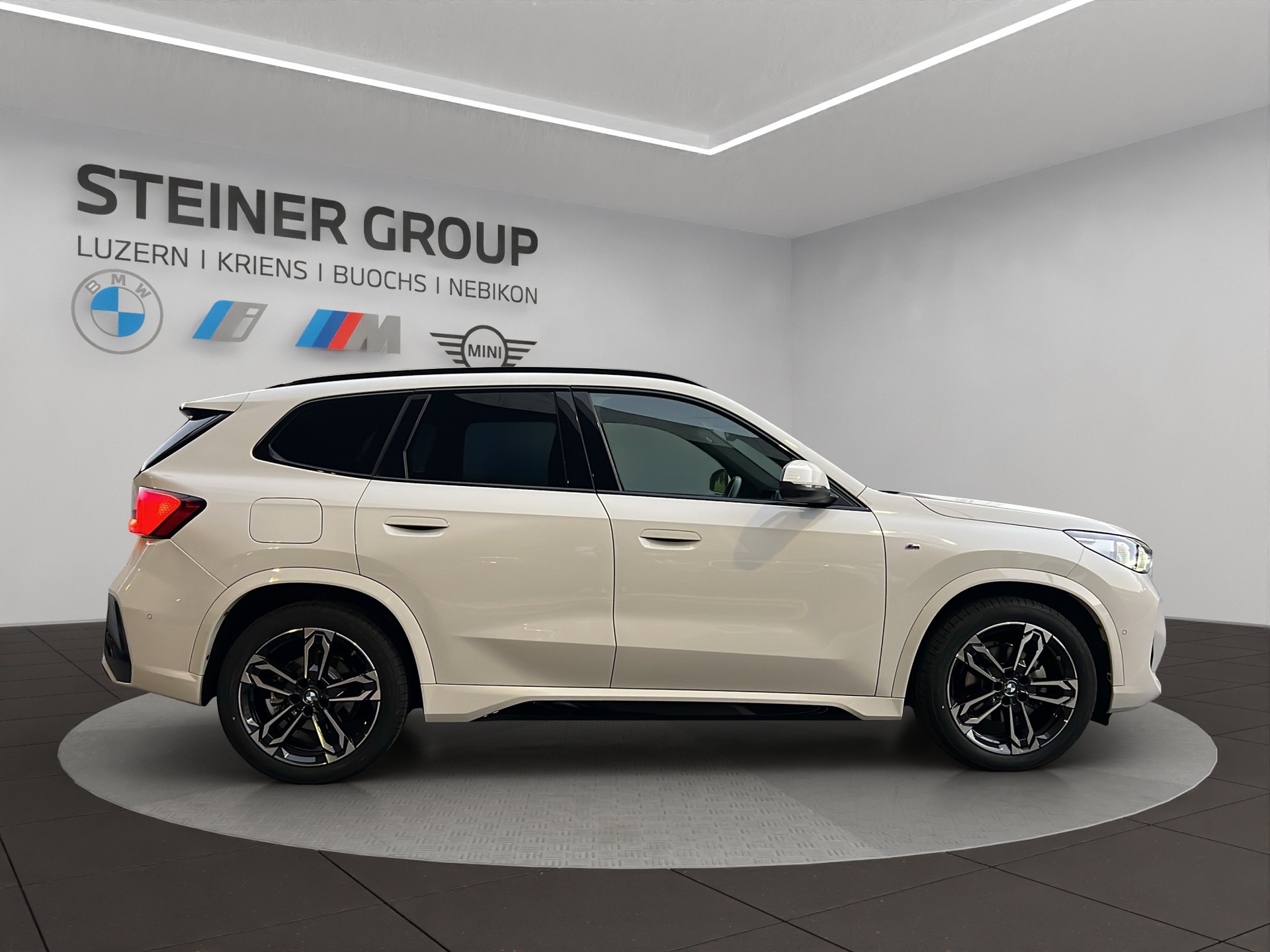 BMW X1 xDrive 20d 48V M Sport-image-4