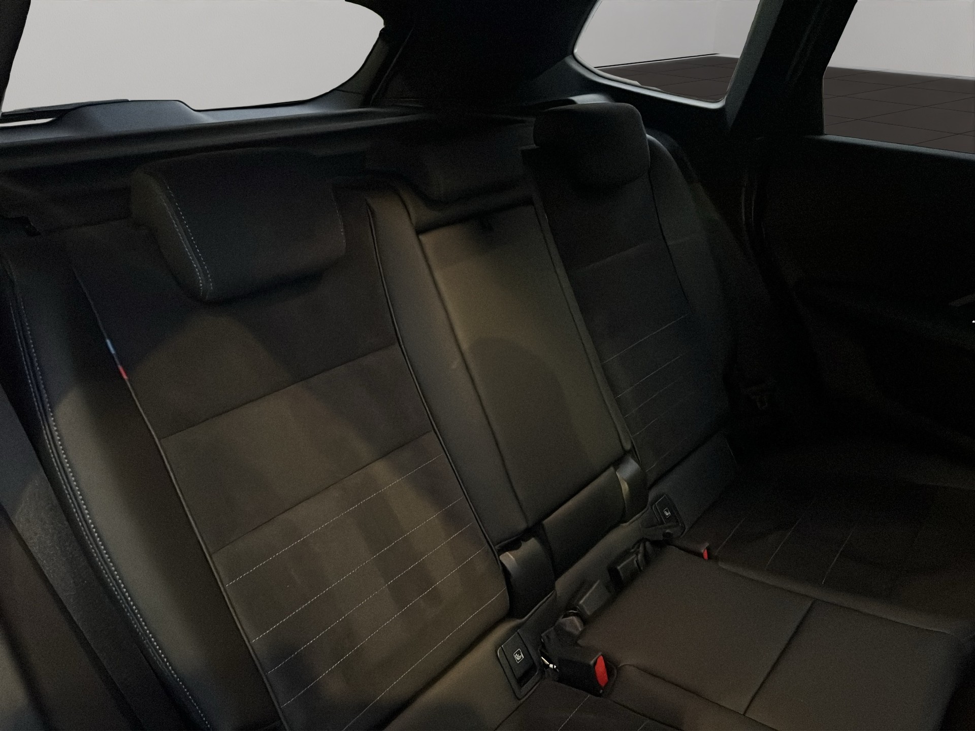 BMW X1 xDrive 20d 48V M Sport-image-17