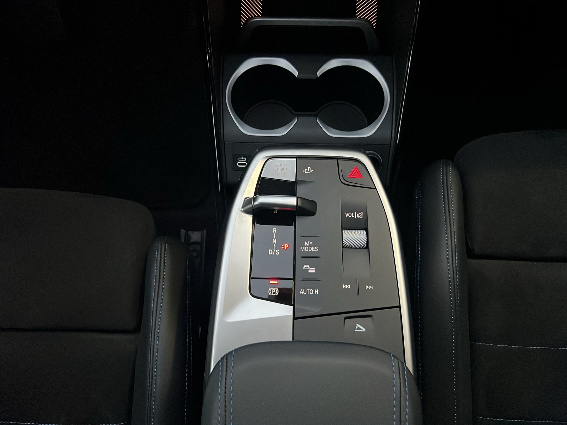 BMW X1 xDrive 20d 48V M Sport-image-12