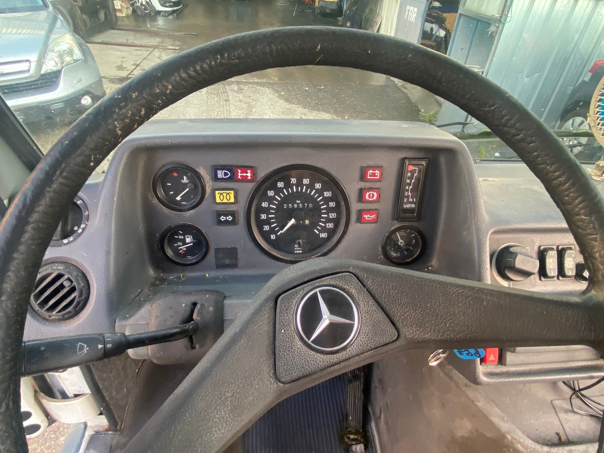 MERCEDES-BENZ Westfalia James Cook-image-8