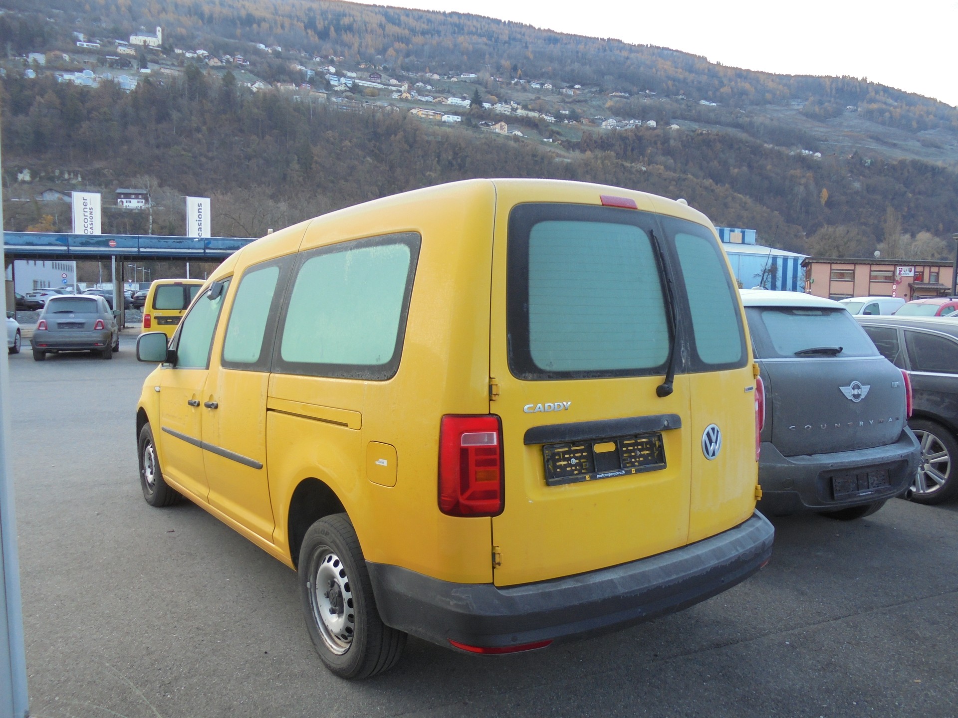 VW Caddy 2.0TDI 4Motion BlueMotion Technology-image-3