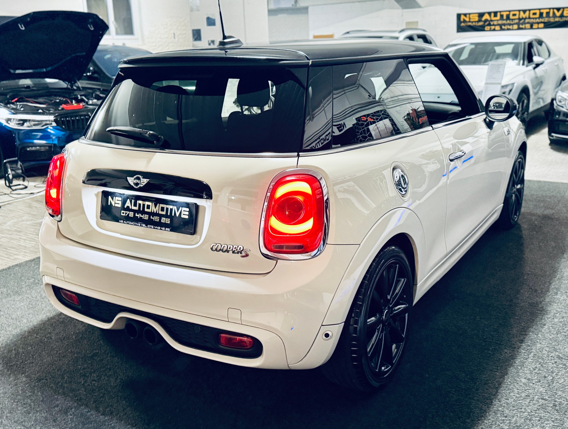 MINI Cooper S-image-3