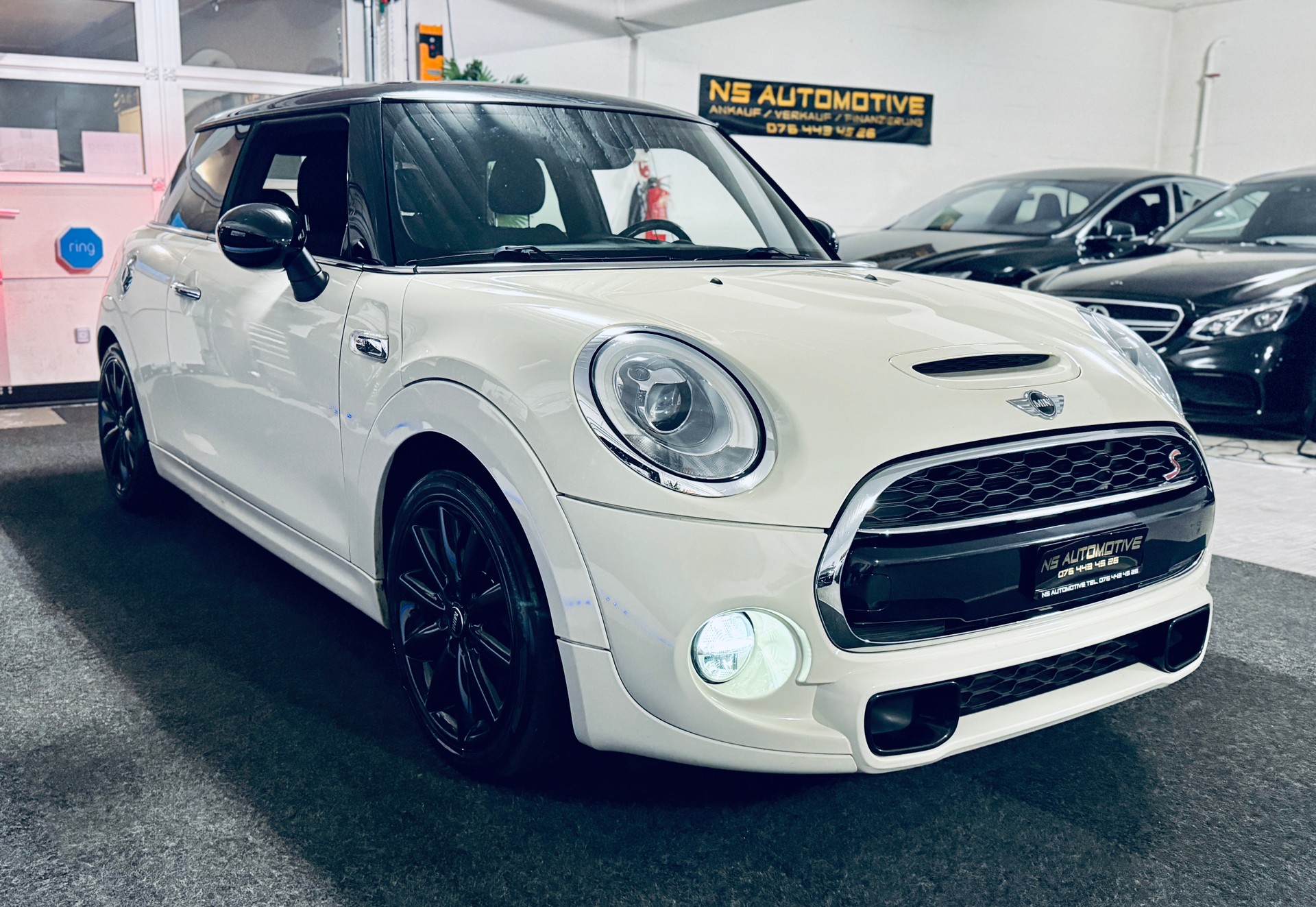 MINI Cooper S-image-2