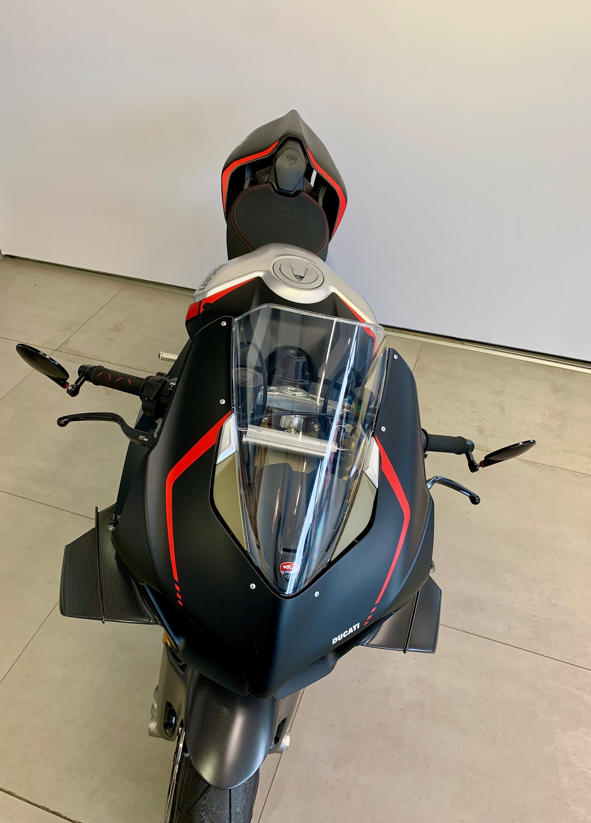 DUCATI Panigale V4 SP-showroom-element-3