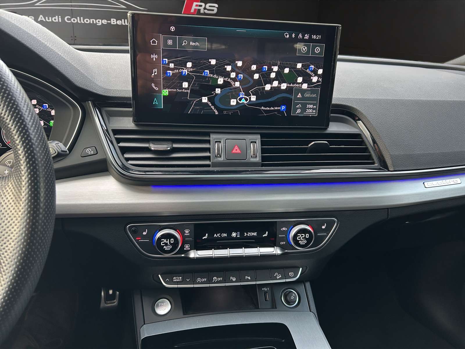 AUDI Q5 40 TDI Black Edition quattro S-tronic-image-14