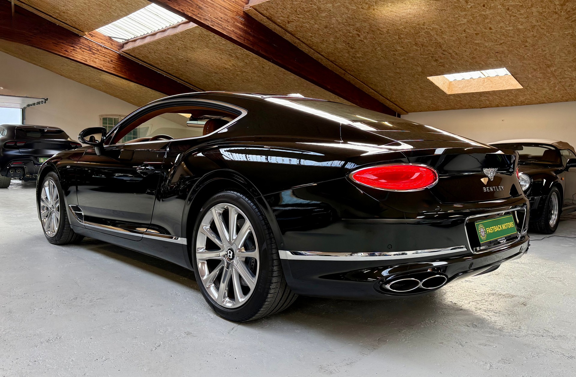 BENTLEY Continental GT 4.0 V8-image-2