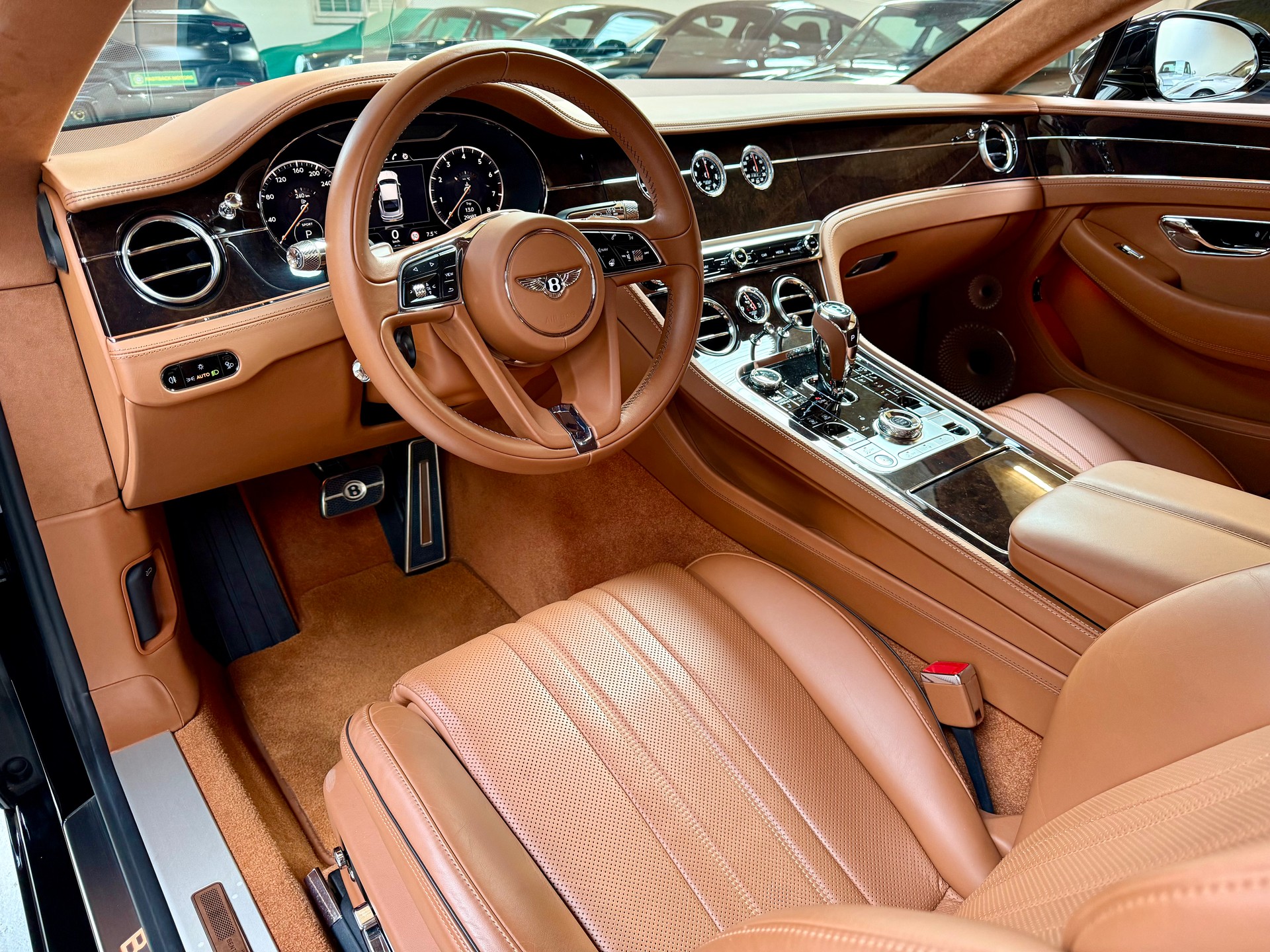 BENTLEY Continental GT 4.0 V8-image-10
