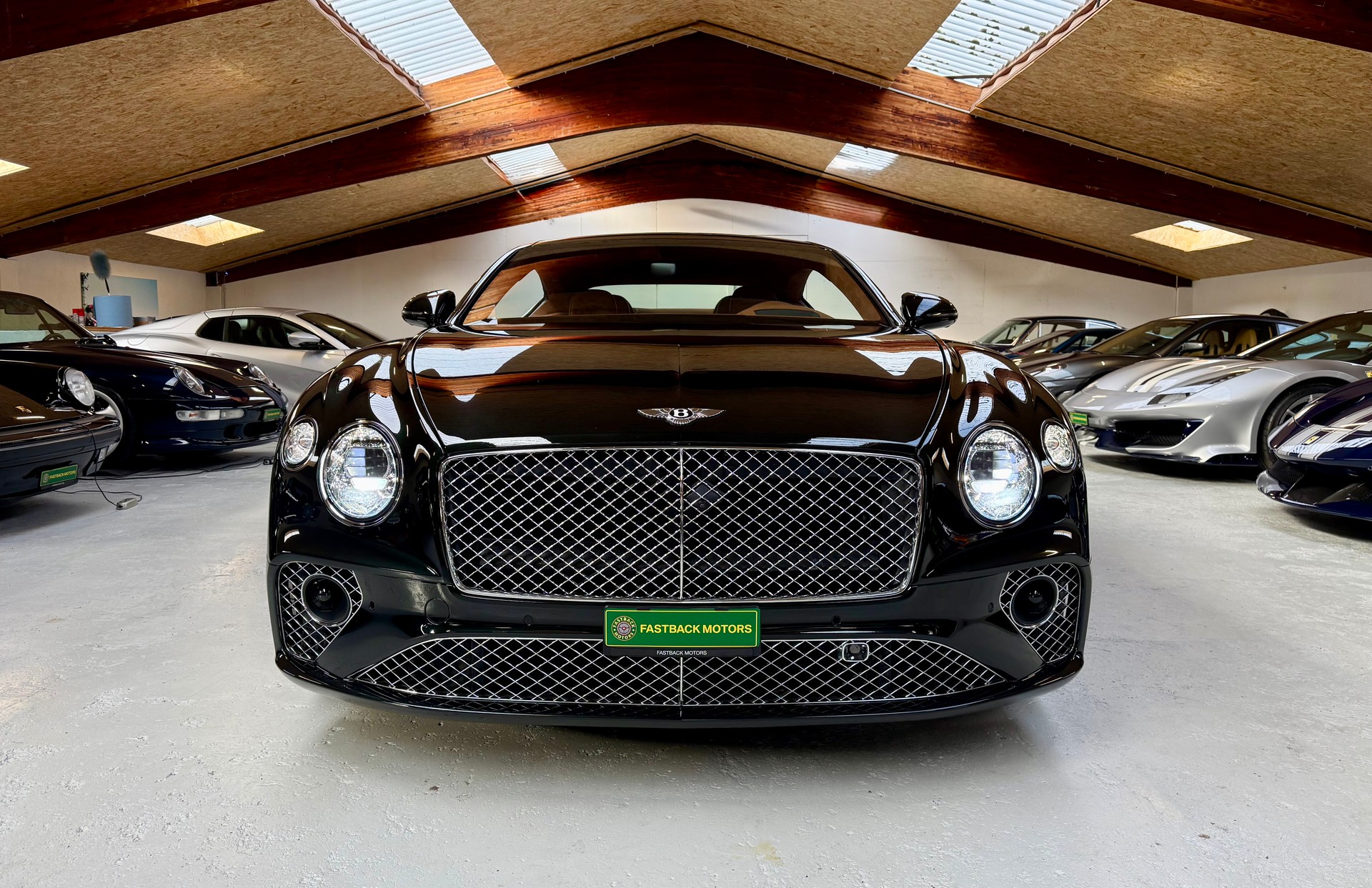 BENTLEY Continental GT 4.0 V8-image-3