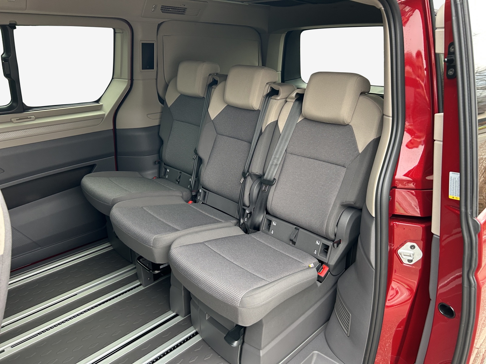 VW California 2.0 TDI Beach Tour-image-11