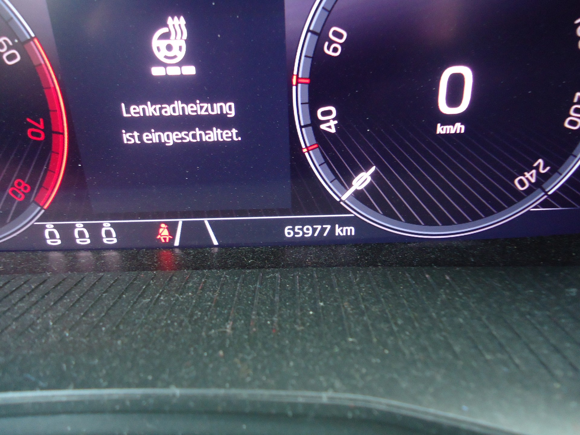 SKODA Kamiq 1.0 TSI Clever-image-10